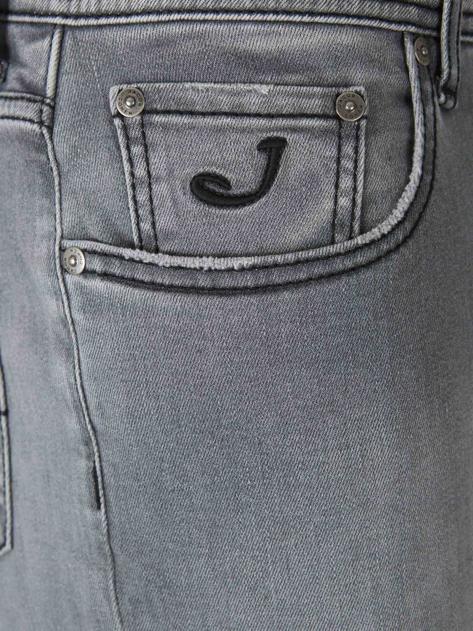 Outlet online Jacob Cohën Hombre Jeans Slim Fit color Gris Piedra sku 522-002829 01 - Foto 3