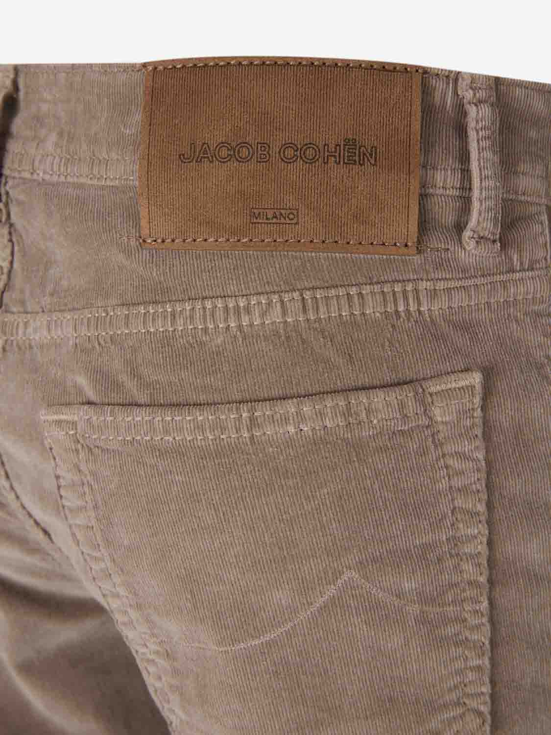 Outlet online Jacob Cohën Hombre Pantalones Pana Bard color Taupe sku 522-002959 02 - Foto 4