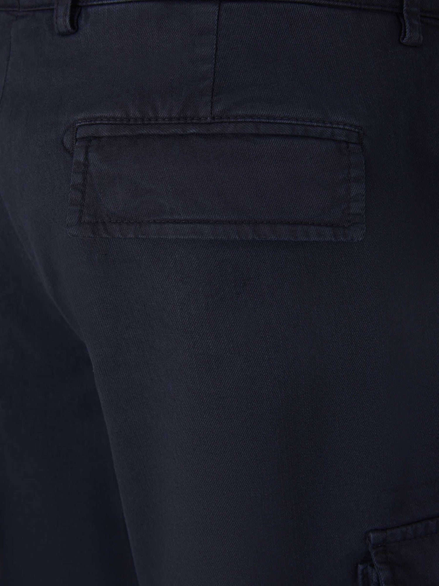 Santa Eulalia Bermudas Cargo Algodón color Azul Marino sku 523-000831 02 - Foto 6