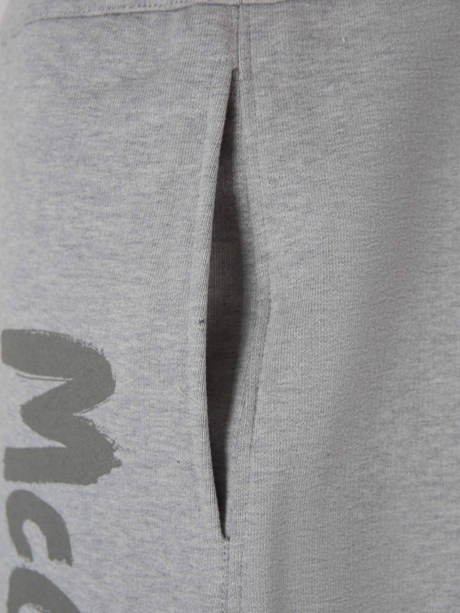 Outlet online Alexander McQueen Hombre Bermudas Deportivas Graffiti color Gris Claro sku 523-000862 01 - Foto 4