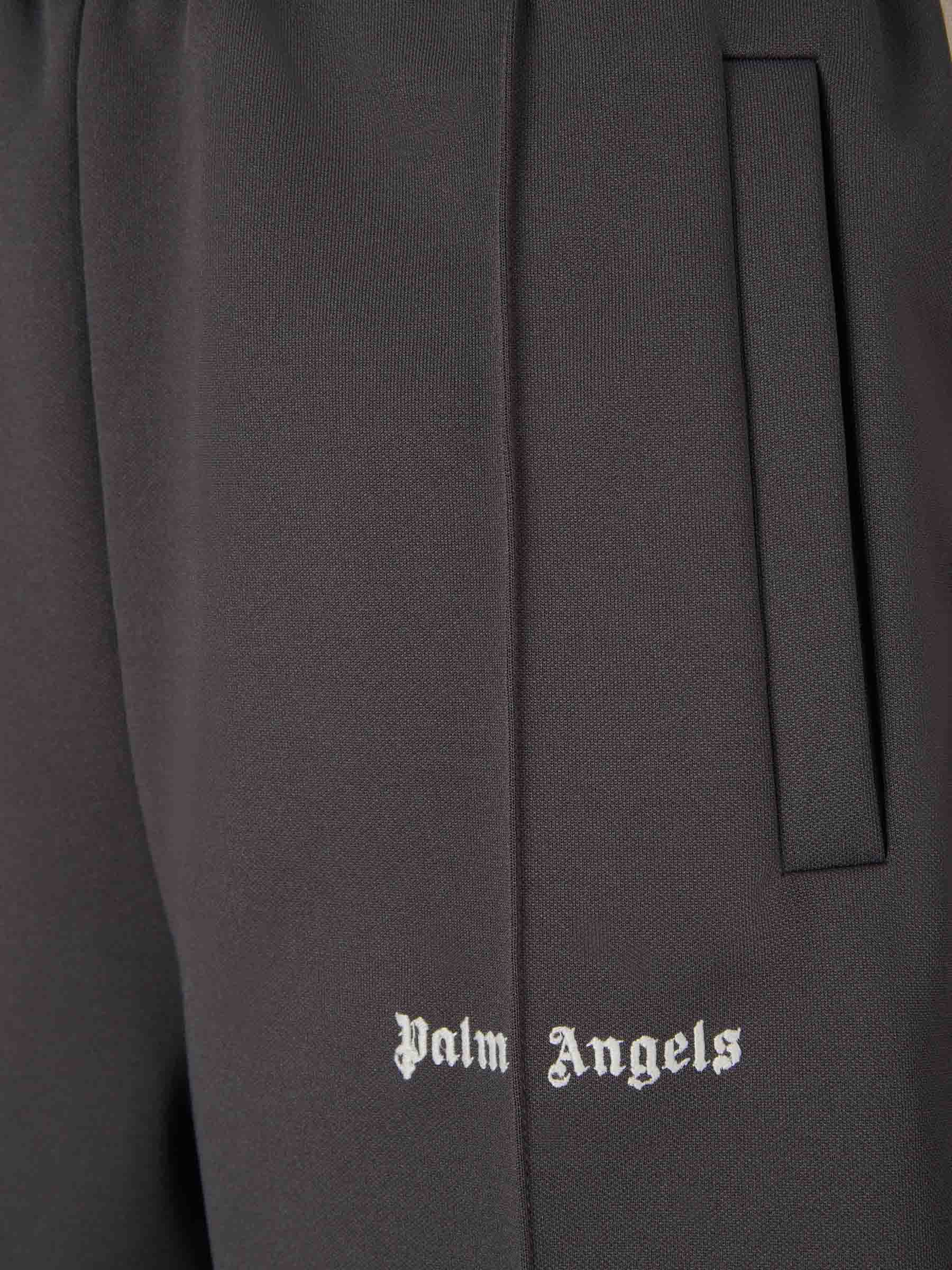 Outlet online Palm Angels Hombre Bermudas Técnicas Logo color Crema sku 523-000863 01 - Foto 9