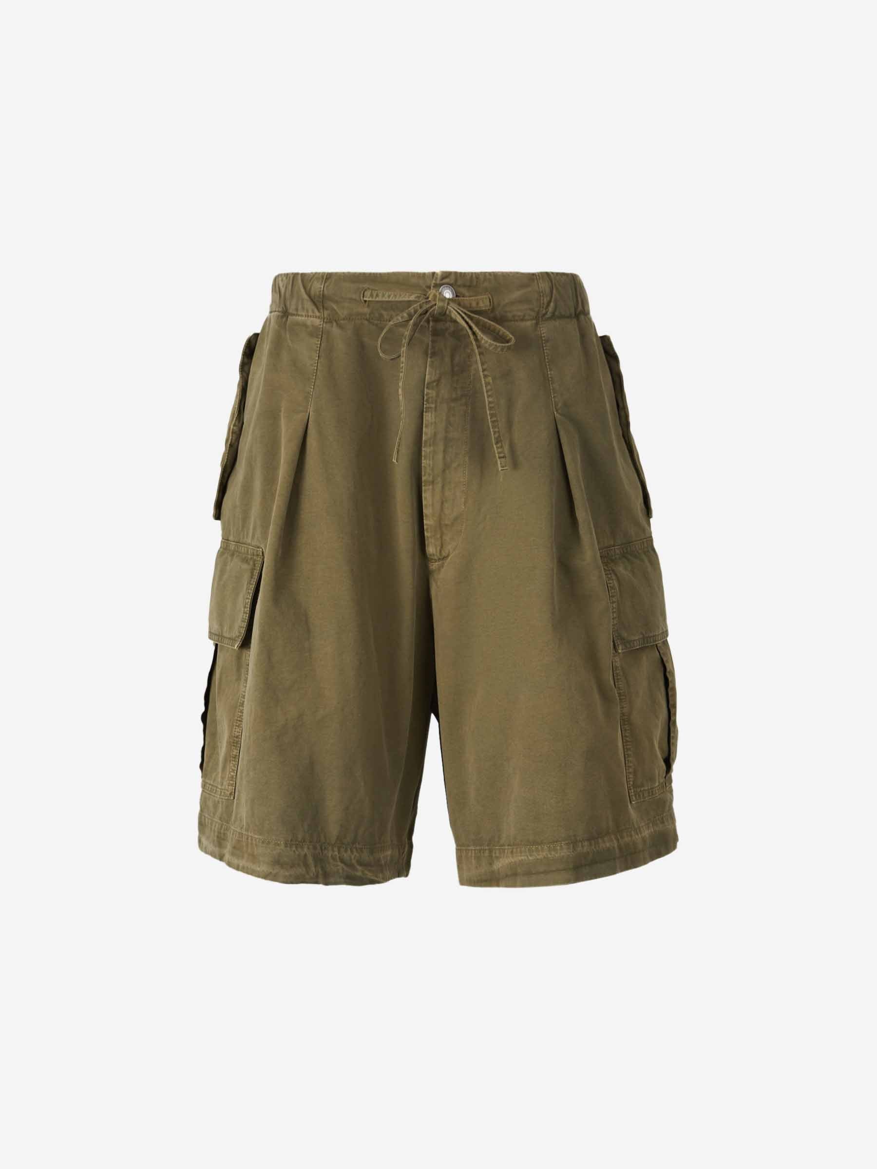 Alexander McQueen Hombre Barcelona Bermudas Cargo Algodón color Verde Militar sku 523-001098 01 - Foto 1