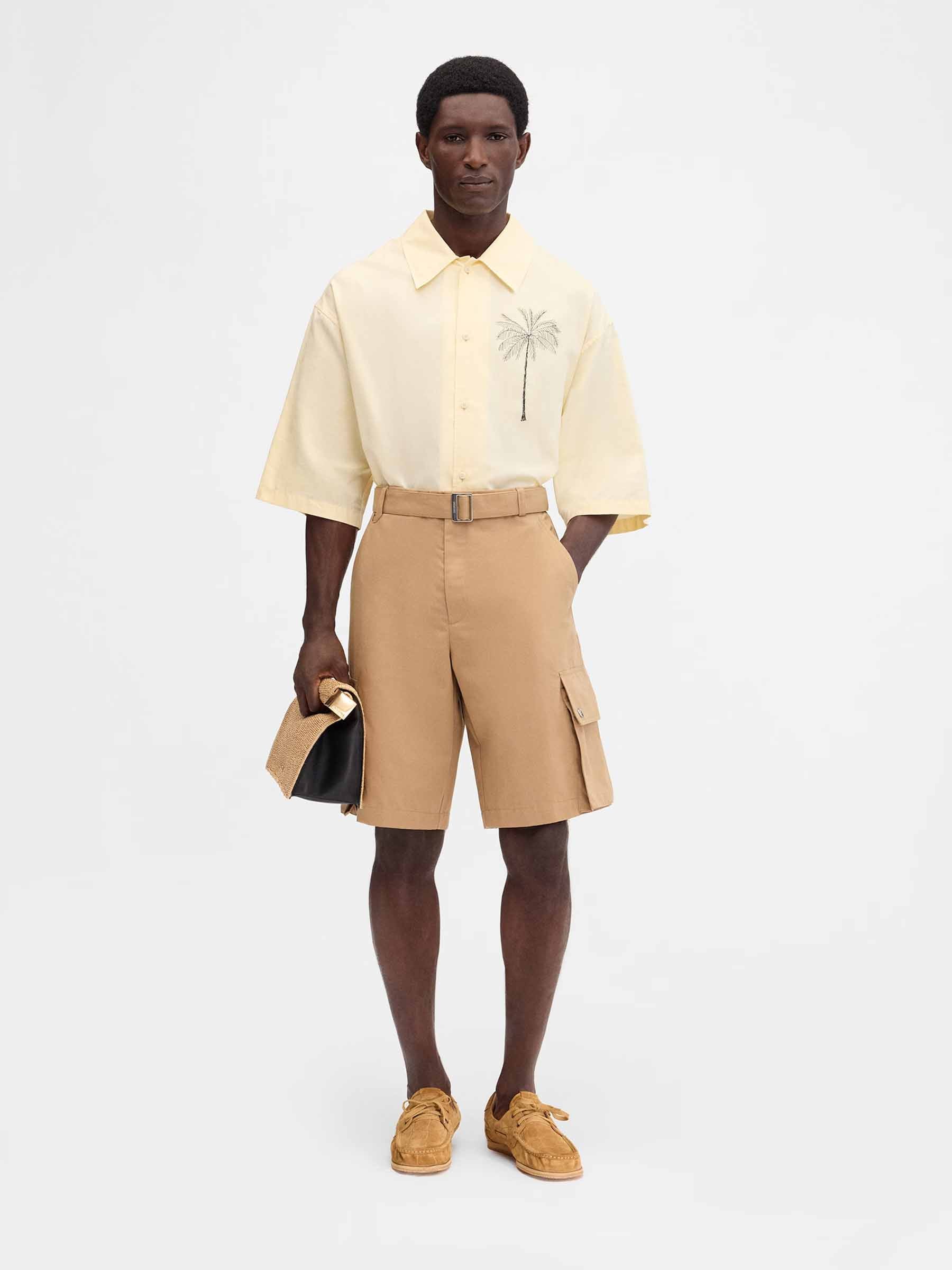 Jacquemus Hombre Barcelona Bermudas Cargo Cinturón color Camel sku 523-001104 02 - Foto 2