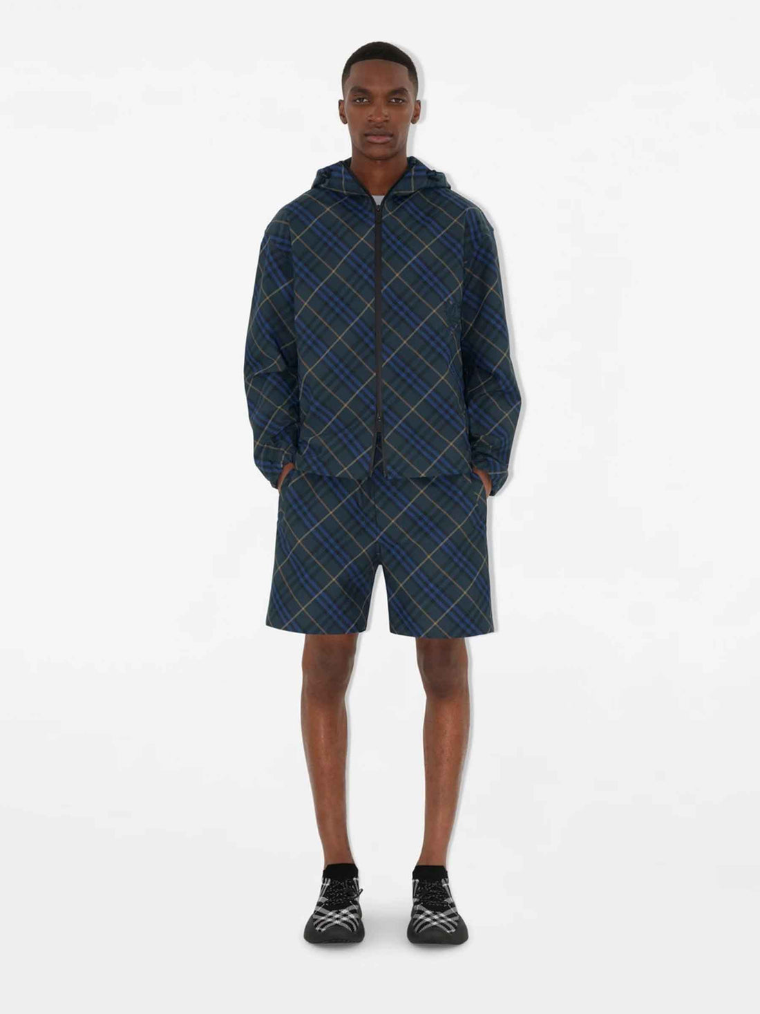 Outlet online Burberry Hombre Bermudas Sarga Check color Azul Noche sku 523-001162 01 - Foto 2