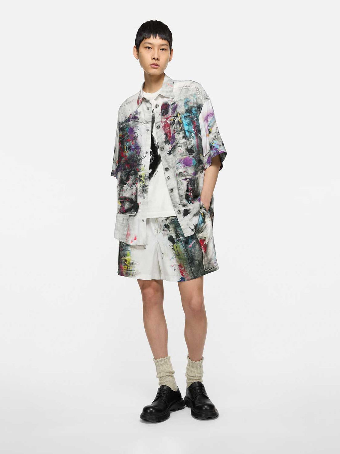 Outlet online Acne Studios Hombre Bermudas Estampadas Fluidas color Beige sku 523-001212 01 - Foto 2