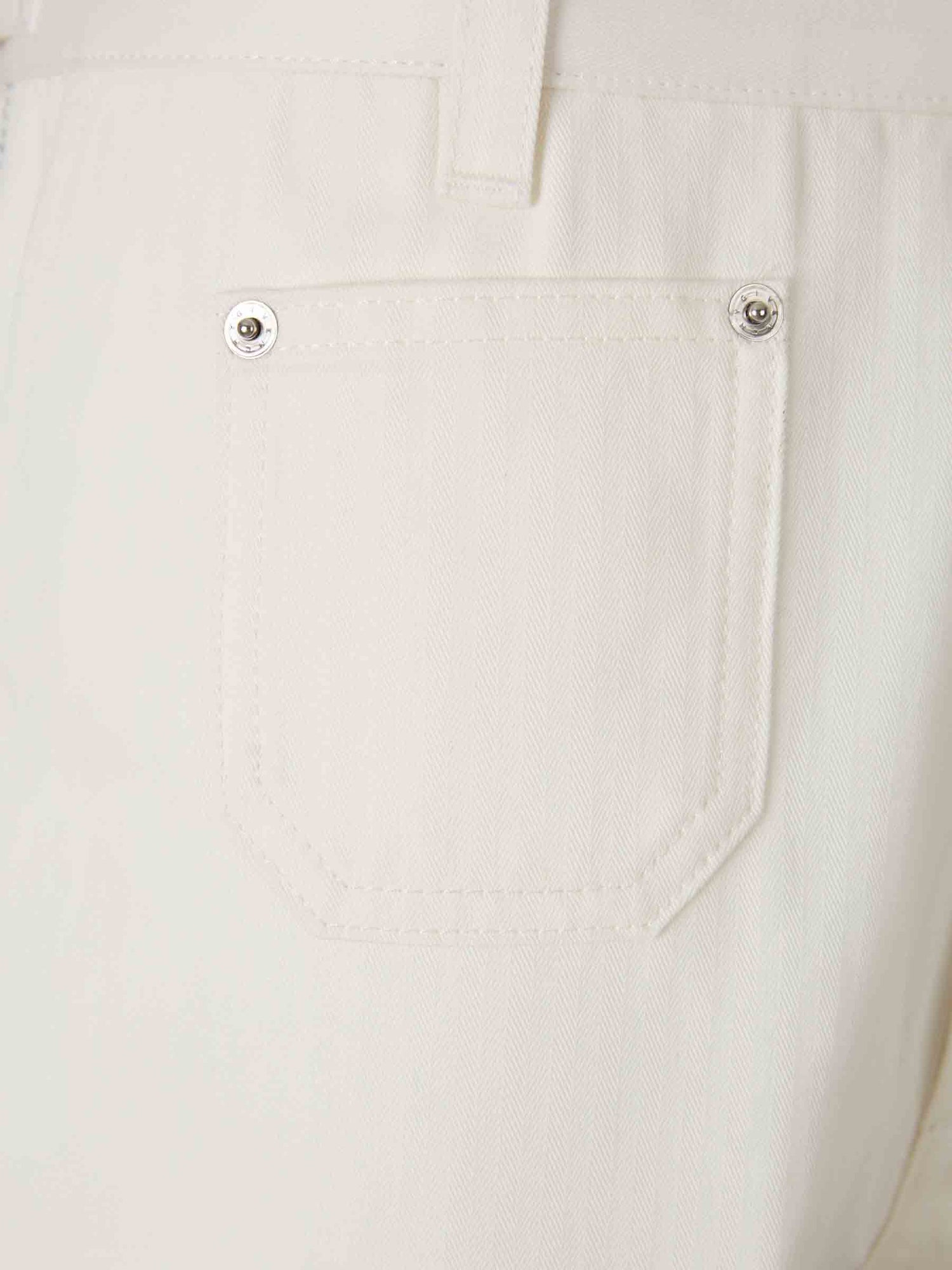 Outlet online Givenchy Hombre Bermudas Cargo Algodón color Blanco sku 523-001237 01 - Foto 5