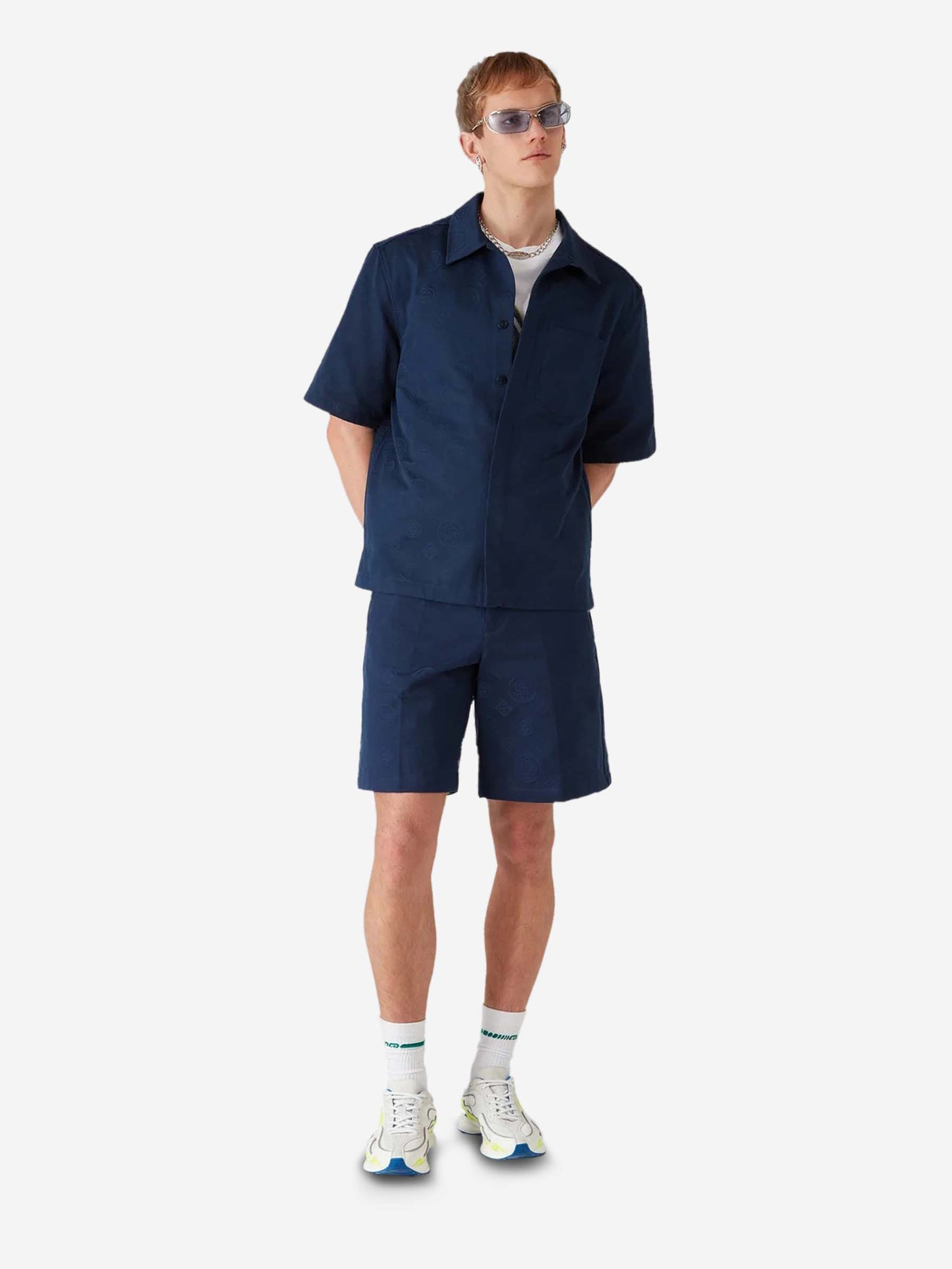 Casablanca Hombre Barcelona Bermudas Navy Monogram color Azul Noche sku 523-001281 01 - Foto 2