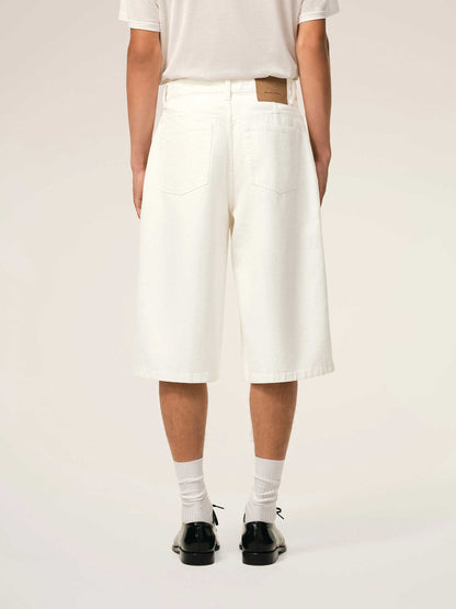 Outlet online Ami Paris Hombre Bermudas Anchas color Crema sku 523-001299 01 - Foto 4