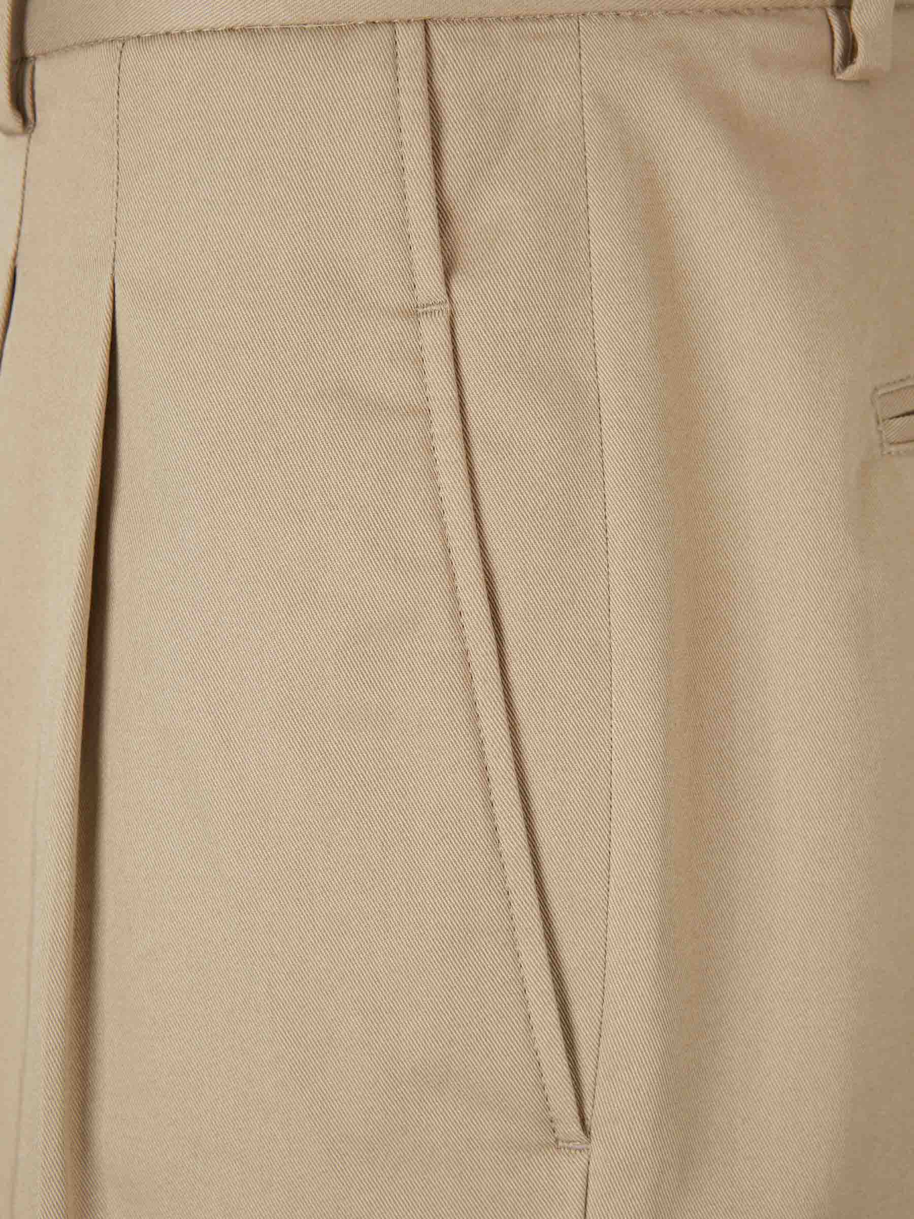 Ami Paris Hombre Barcelona Bermudas Anchas color Camel sku 523-001301 01 - Foto 4