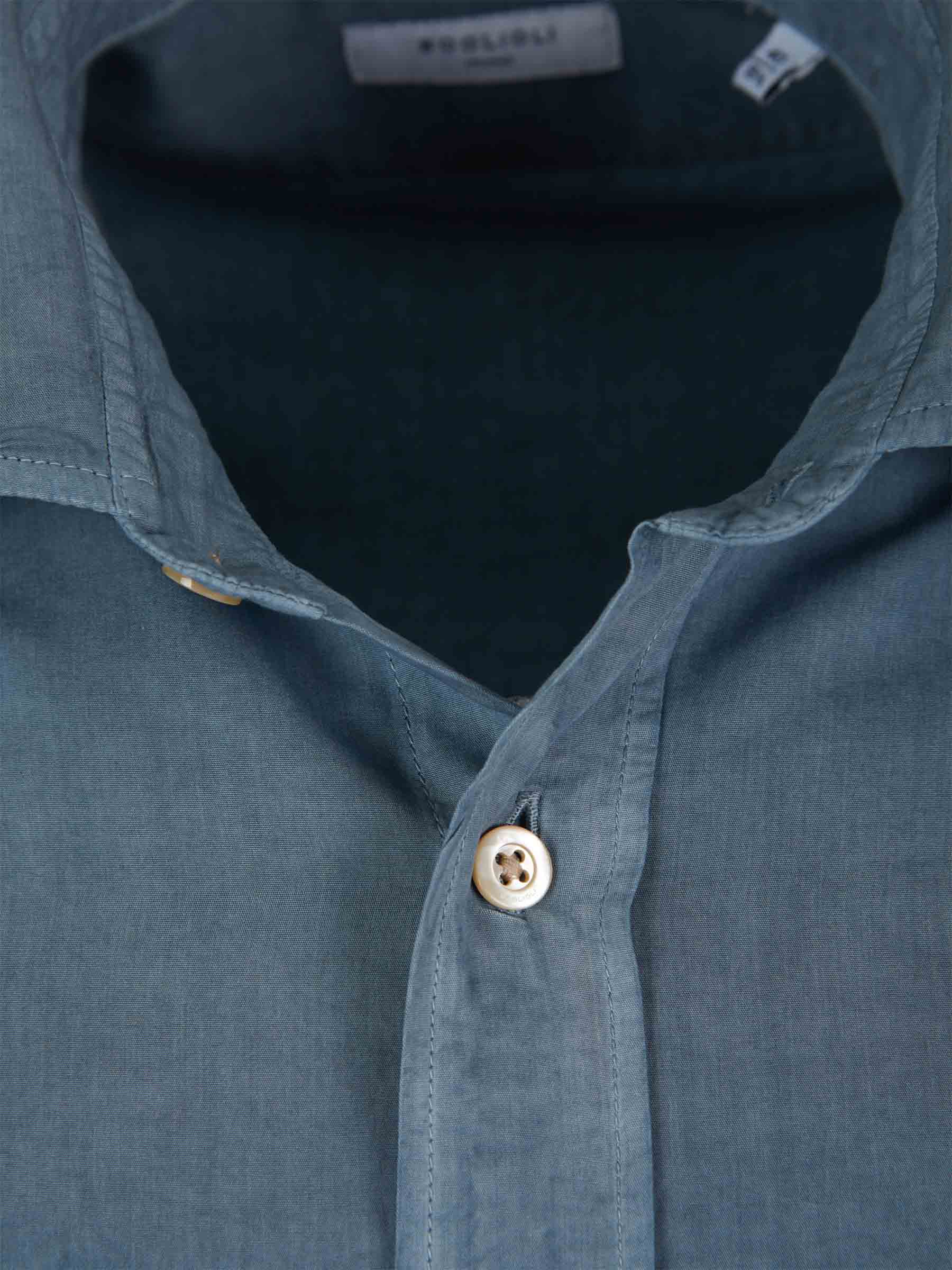 Outlet online Boglioli Hombre Camisa Fluida Lisa color Azul Noche sku 531-005831 03 - Foto 7