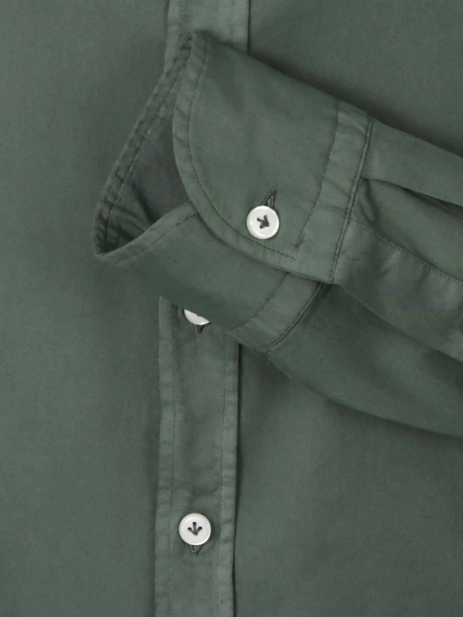 Outlet online Santa Eulalia Hombre Camisa Lisa Algodón color Verde Oscuro sku 531-006433 02 - Foto 3