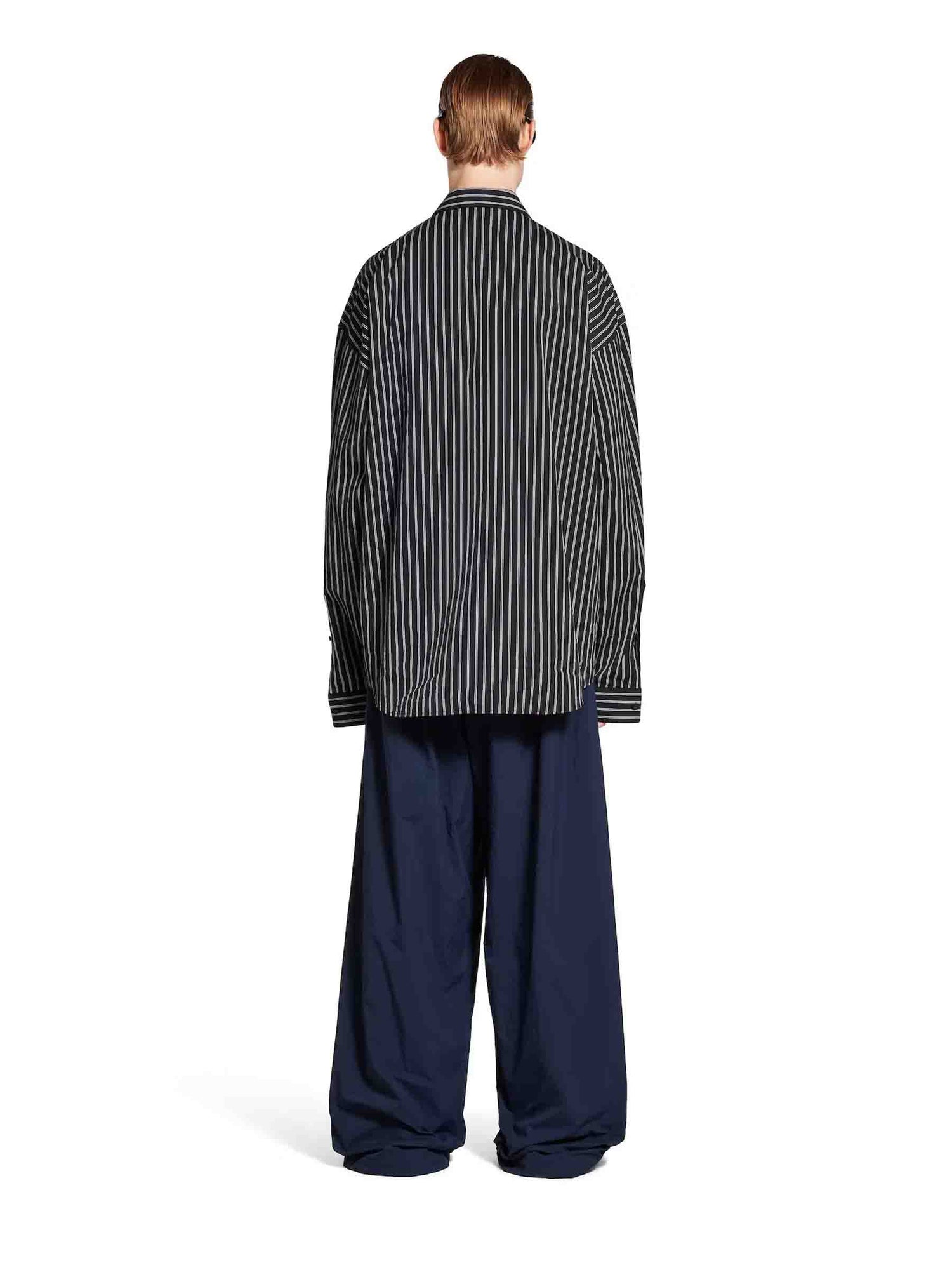 Outlet online Balenciaga Hombre Camisa Flatground Rayas color Negro sku 531-006454 01 - Foto 3