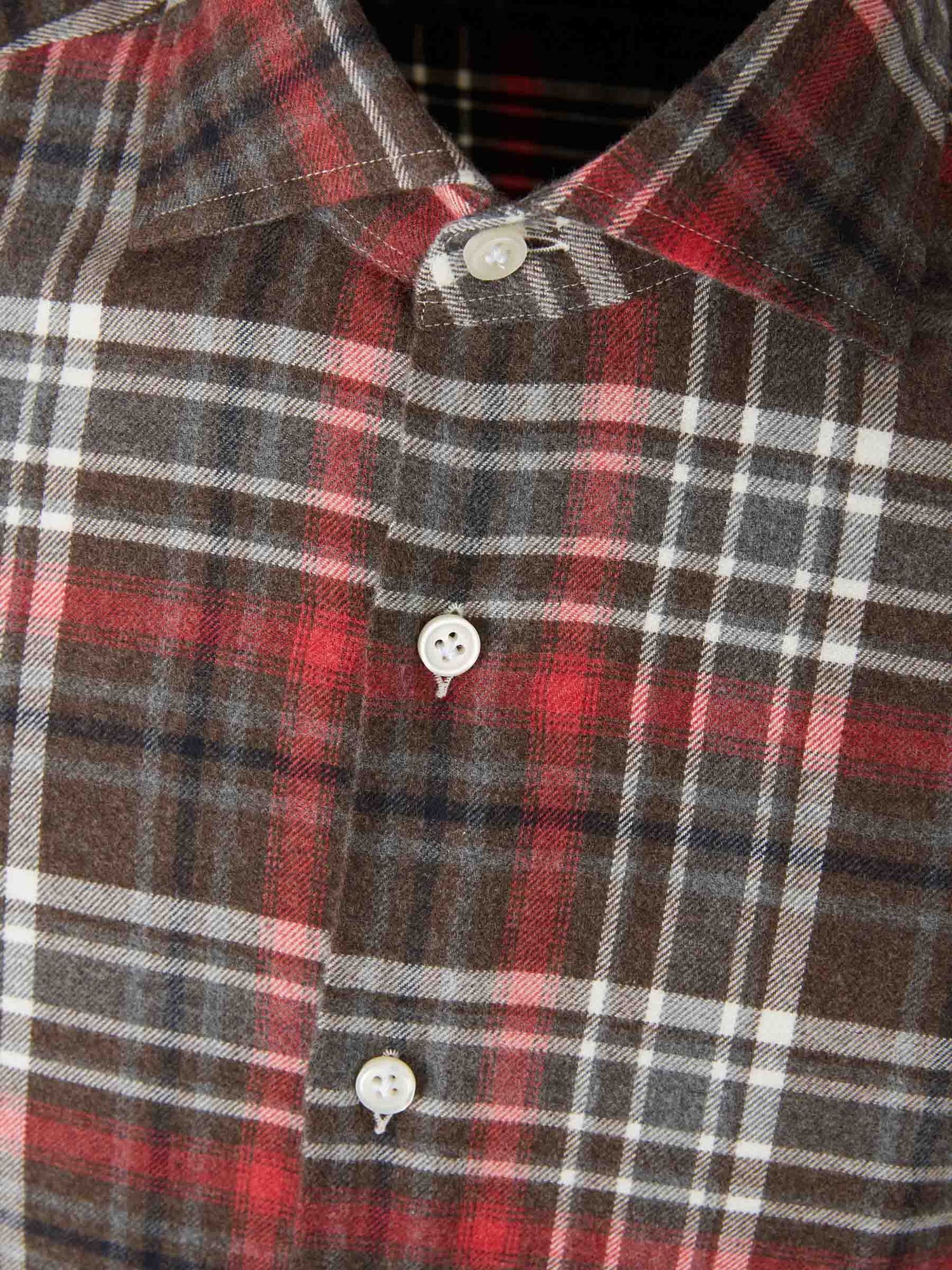 Outlet online Santa Eulalia Hombre Camisa Motivo Cuadros color Rojo sku 531-006534 01 - Foto 3