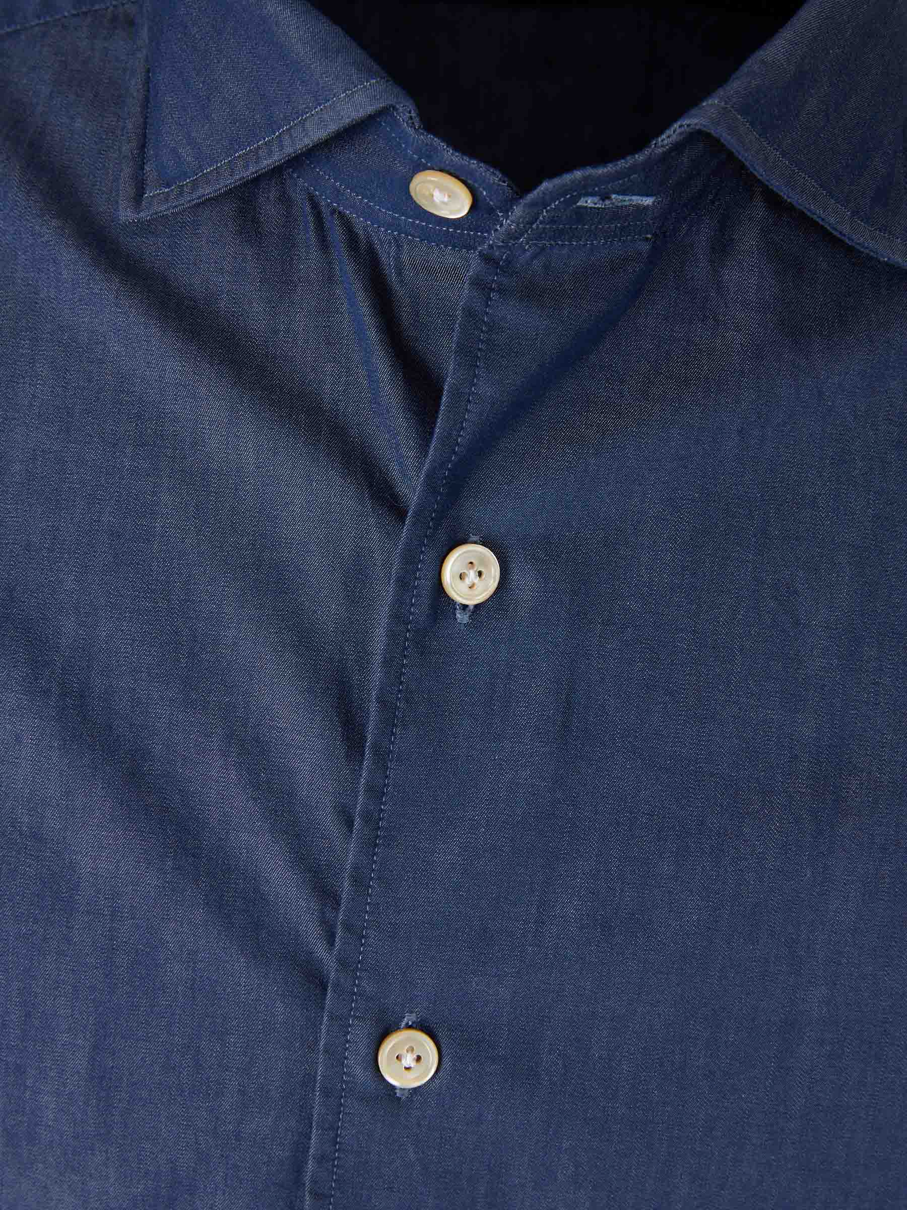 Outlet online Luigi Borrelli Hombre Camisa Lisa Algodón color Azul Denim Oscuro sku 531-006659 01 - Foto 3