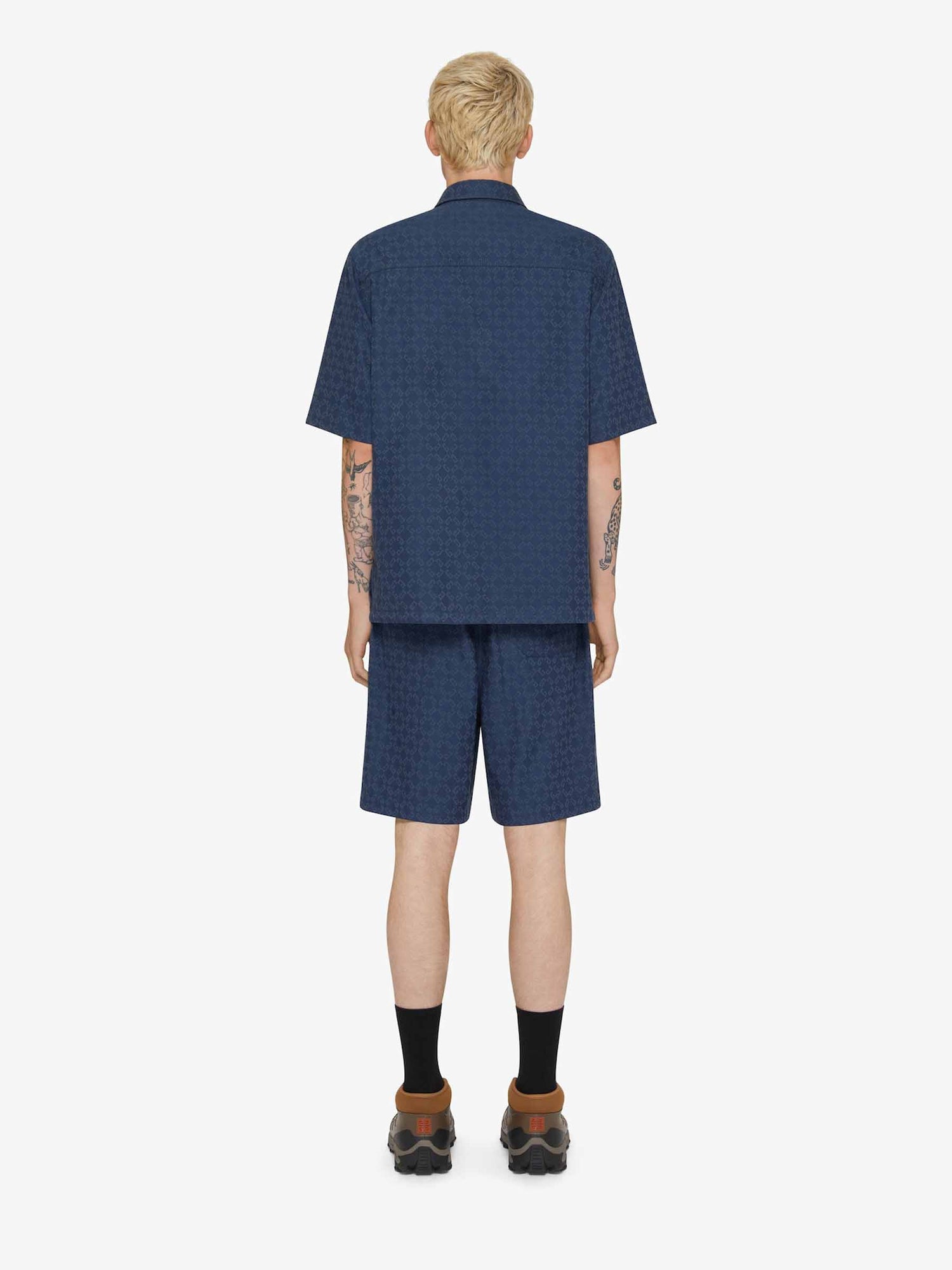 Givenchy Hombre Barcelona Camisa Monograma 72 color Azul Marino sku 532-000624 01 - Foto 3