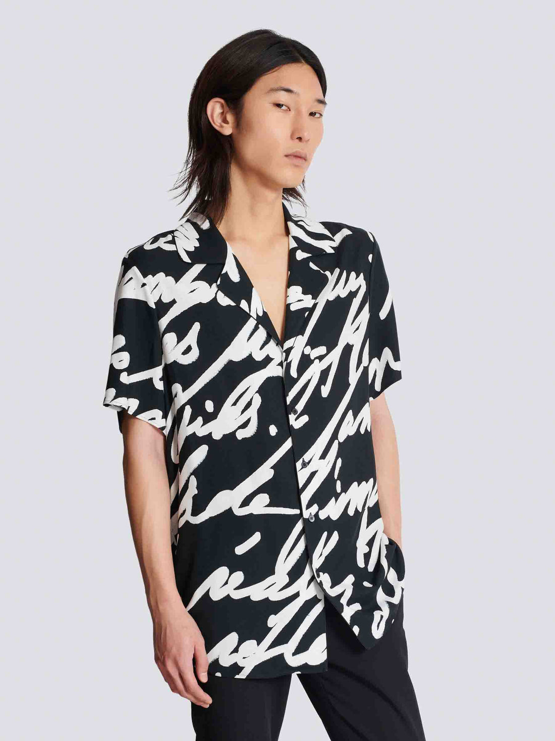 Balmain Hombre Barcelona Camisa Estampado Sarga color Negro sku 532-000637 01 - Foto 2