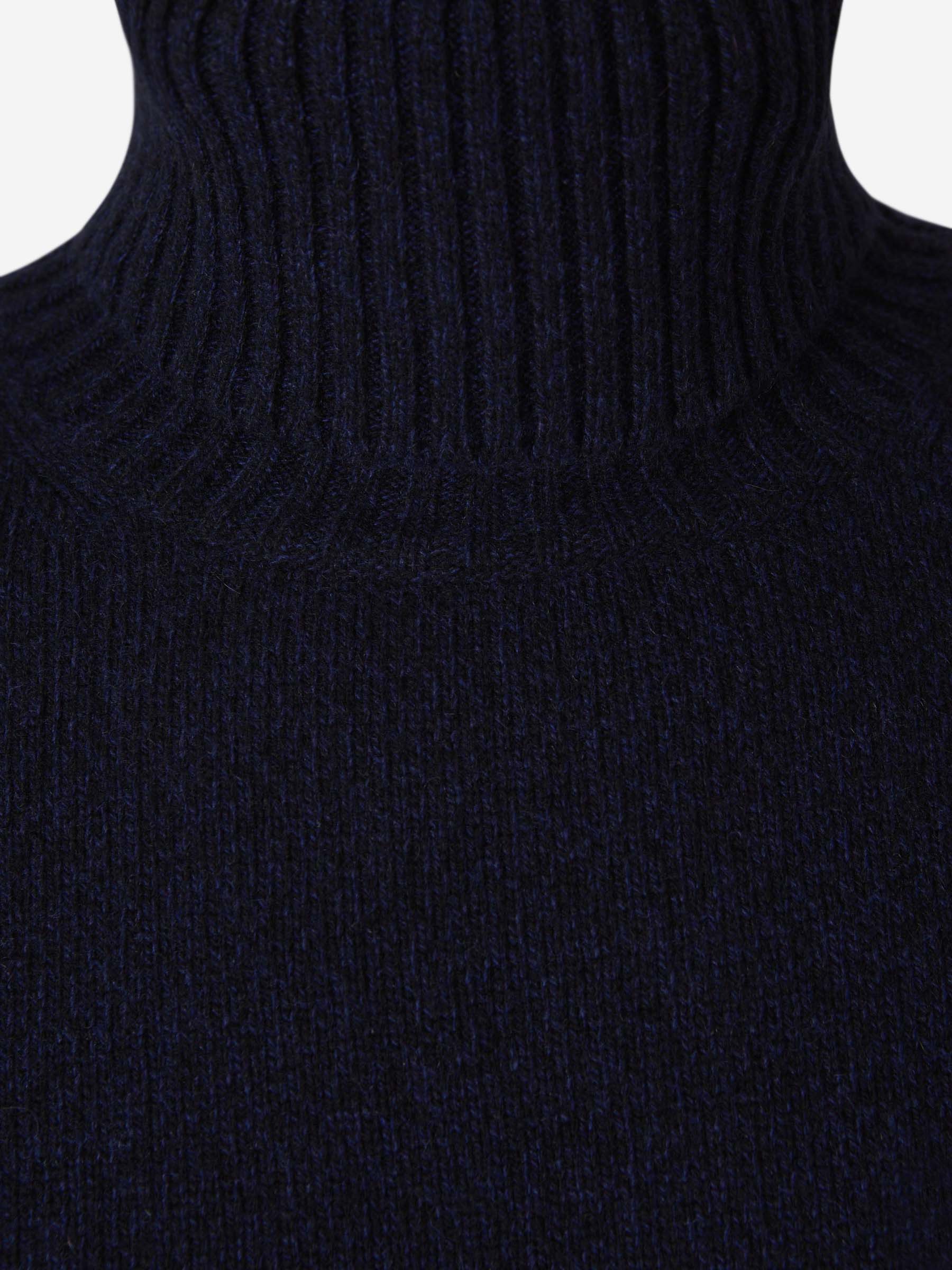 Outlet online Ami Paris Hombre Jersey Cuello Alto Cashmere color Azul Noche sku 542-002257 02 - Foto 4