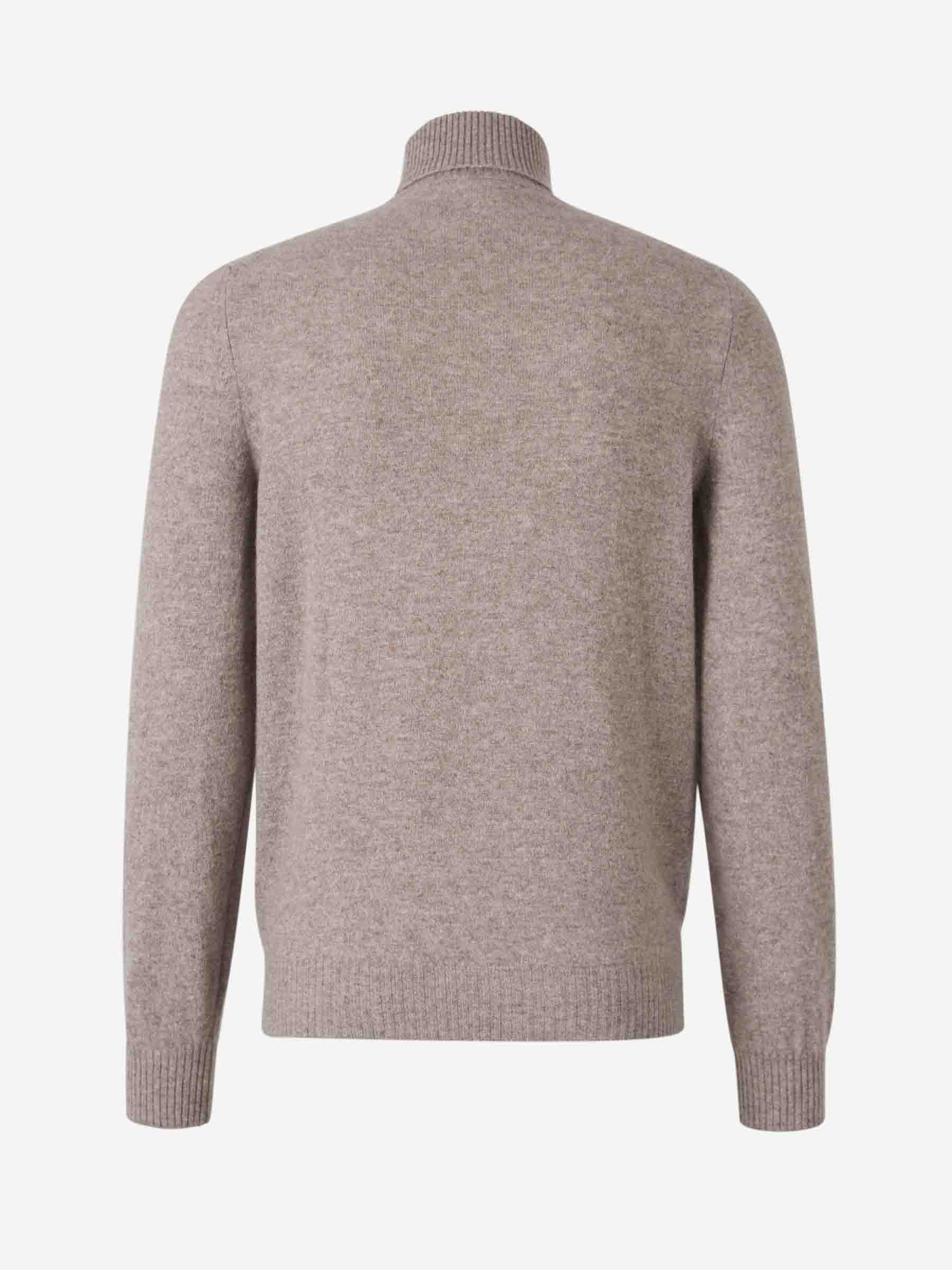 Outlet online Santa Eulalia Hombre Jersey Cuello Alto color Taupe sku 542-002299 05 - Foto 2