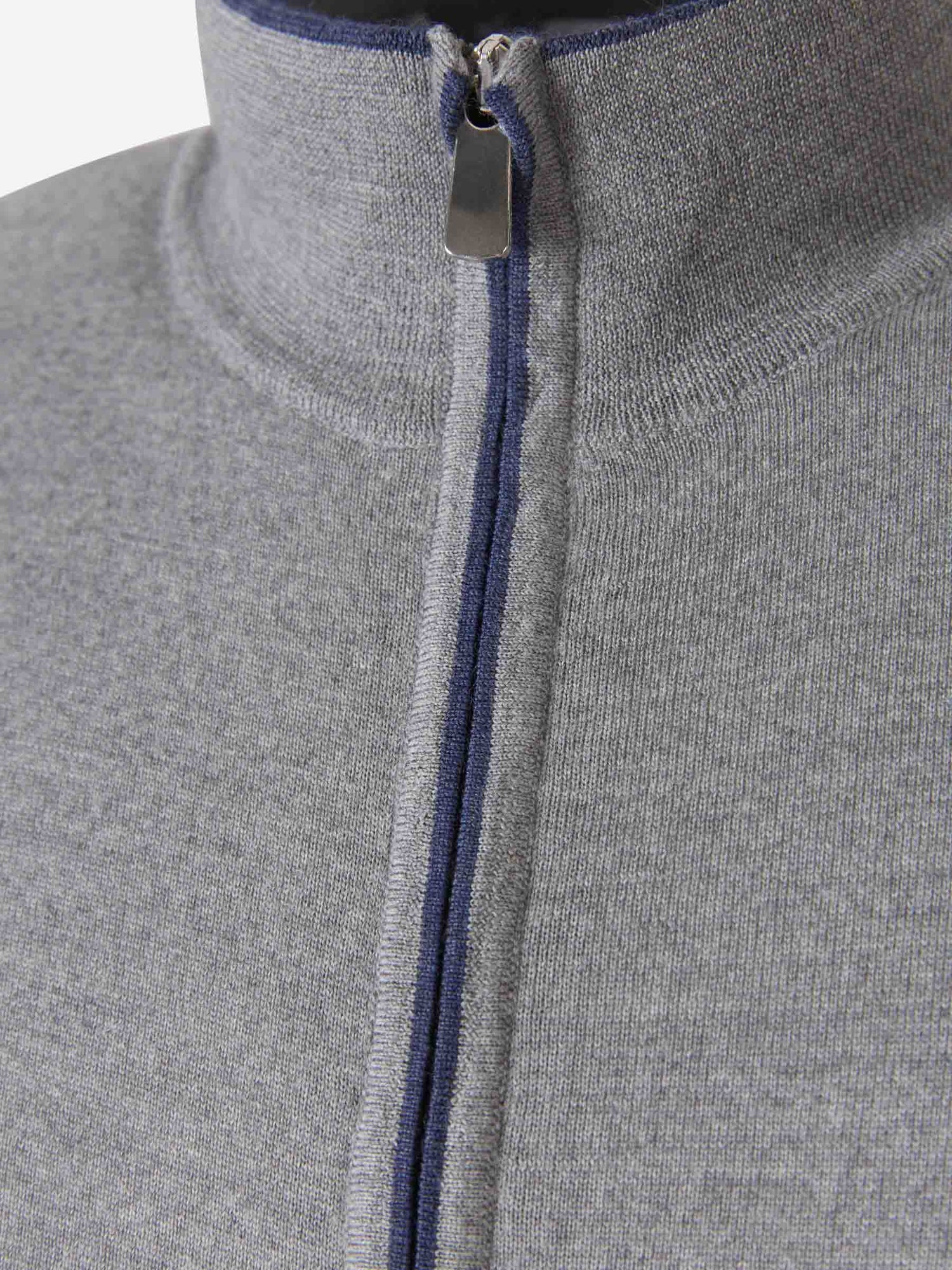 Outlet online Santa Eulalia Hombre Cárdigan Punto Lana color Gris Claro sku 543-000737 04 - Foto 3