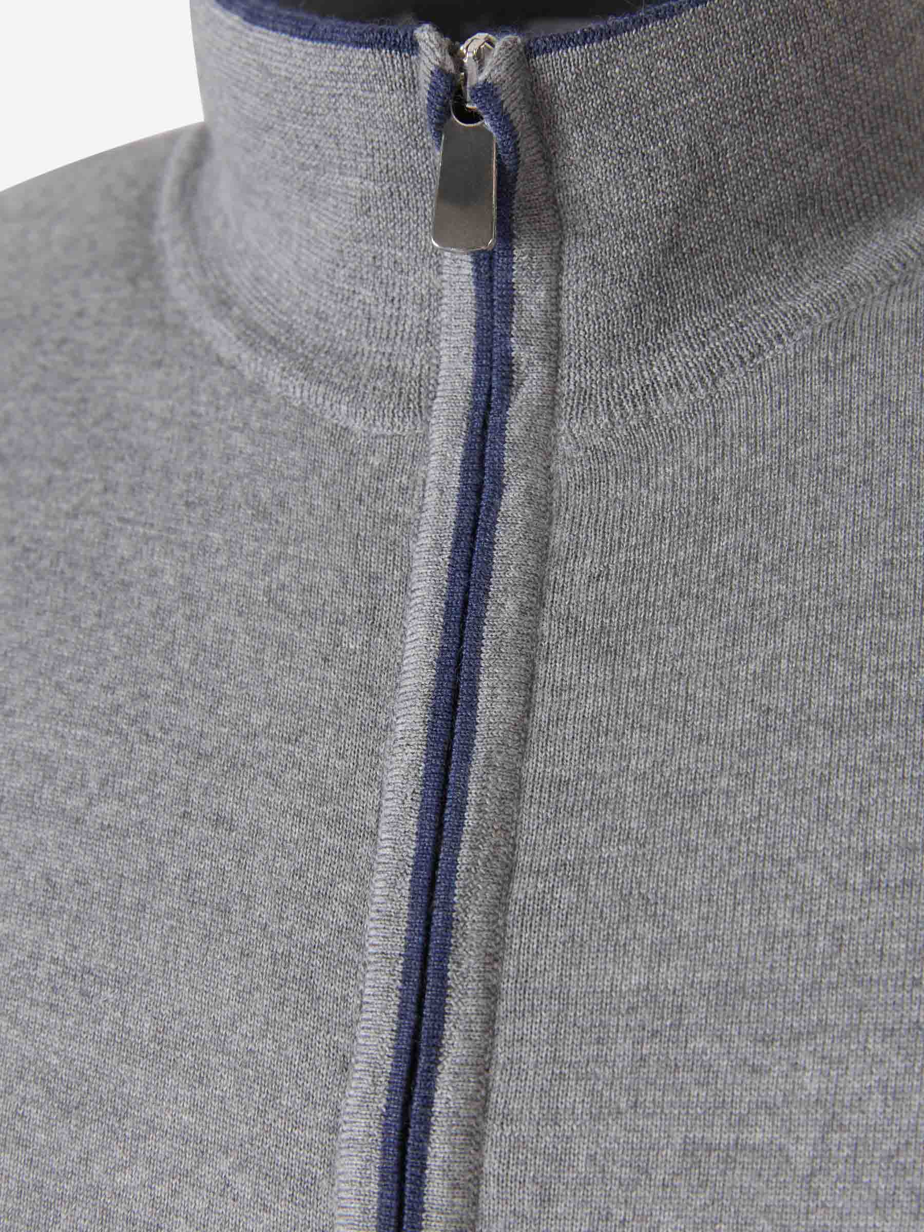Outlet online Santa Eulalia Hombre Cárdigan Punto Lana color Gris Claro sku 543-000737 04 - Foto 3