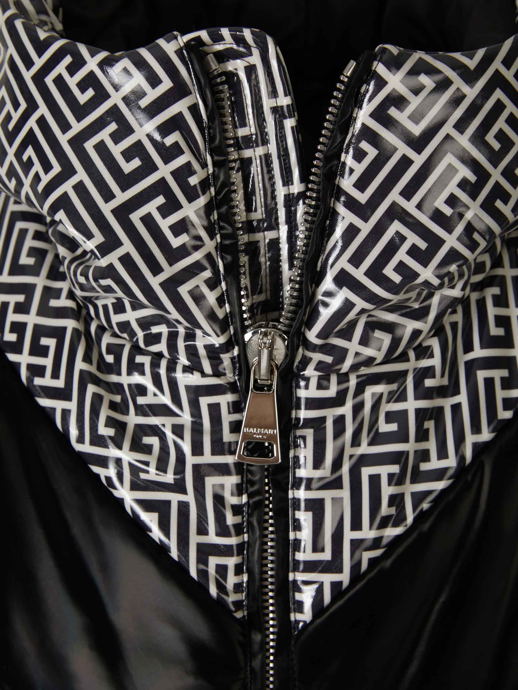 Outlet online Balmain Hombre Chaleco Plumón Monograma color Blanco y Negro sku 544-000486 01 - Foto 4