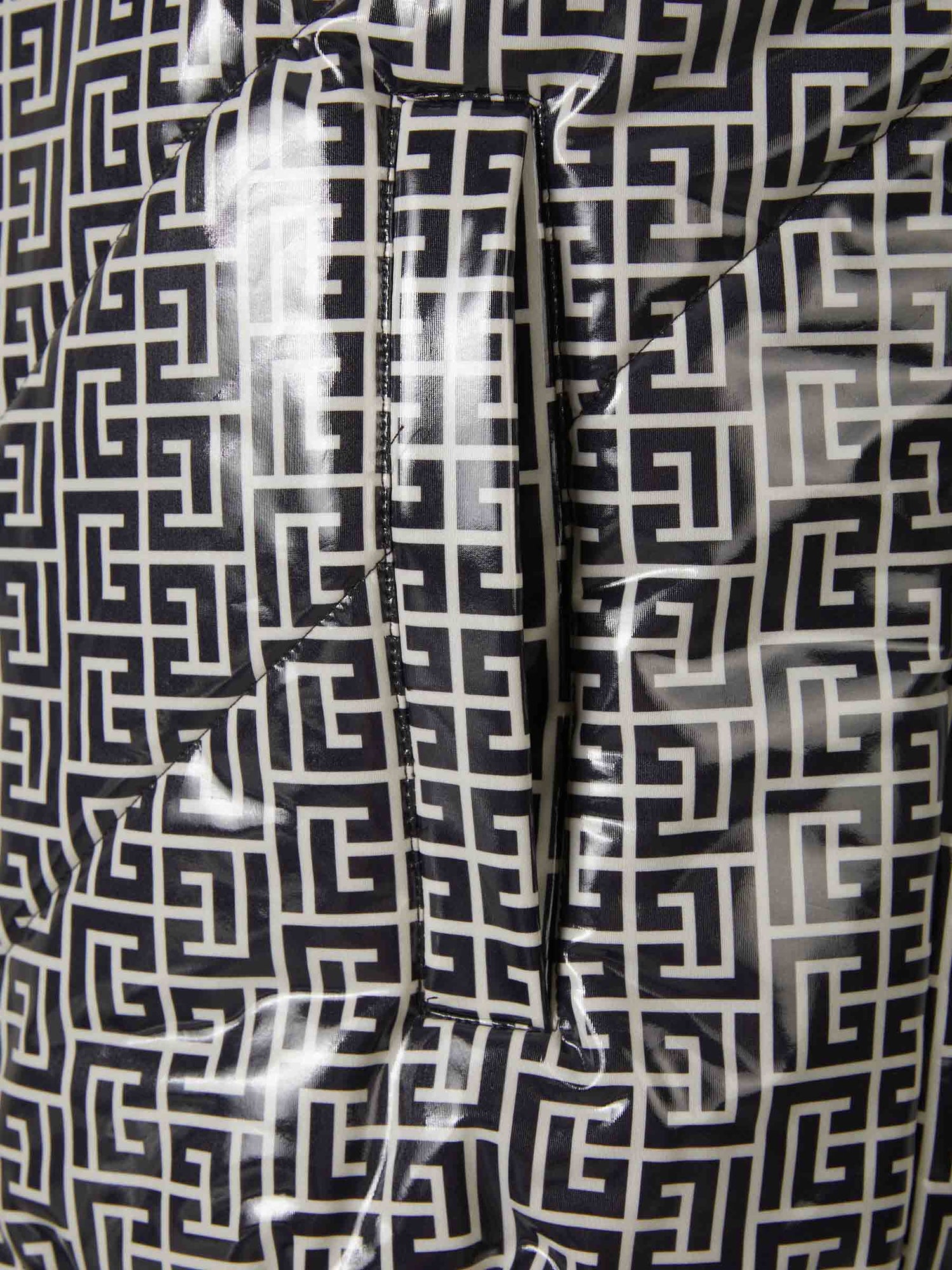 Outlet online Balmain Hombre Chaleco Plumón Monograma color Blanco y Negro sku 544-000486 01 - Foto 5