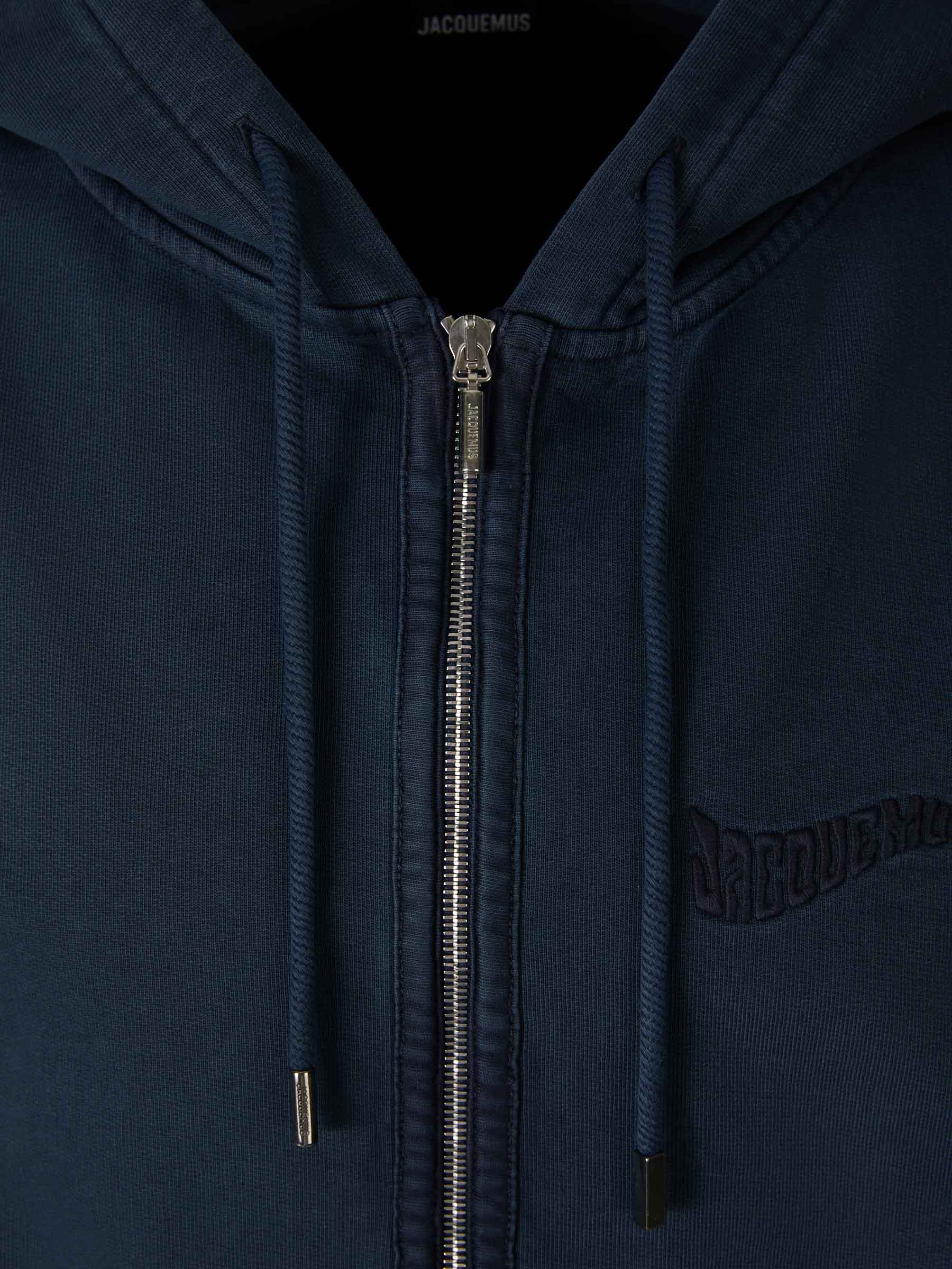 Outlet online Jacquemus Hombre Sudadera Le Sweater Camargue color Azul Marino sku 545-001454 02 - Foto 10