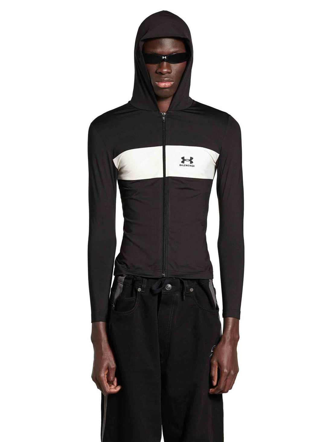 Outlet online Balenciaga Hombre Sudadera Capucha Cremallera color Gris Piedra sku 545-001800 01 - Foto 2