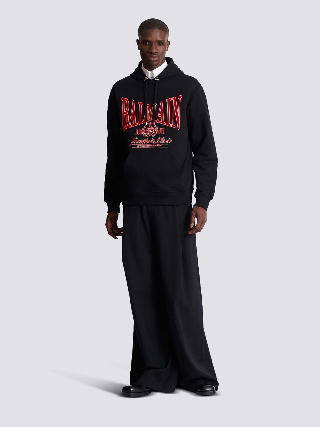 Outlet online Balmain Hombre Sudadera Capucha Logotipo color Negro sku 545-001899 01 - Foto 2