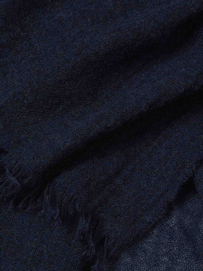 Santa Eulalia Bufanda Lisa Cachemira color Azul Marino sku 630-001440 02 - Foto 3
