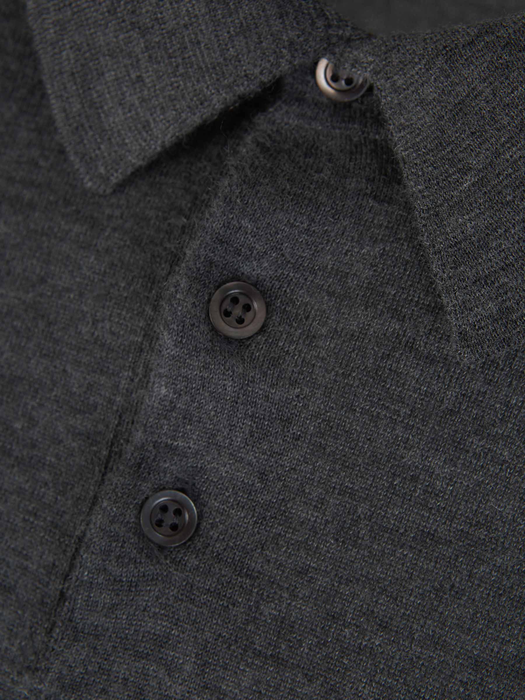 Outlet online Santa Eulalia Hombre Polo Cashmere Y Seda color Gris Carbon sku 551-000298 05 - Foto 3