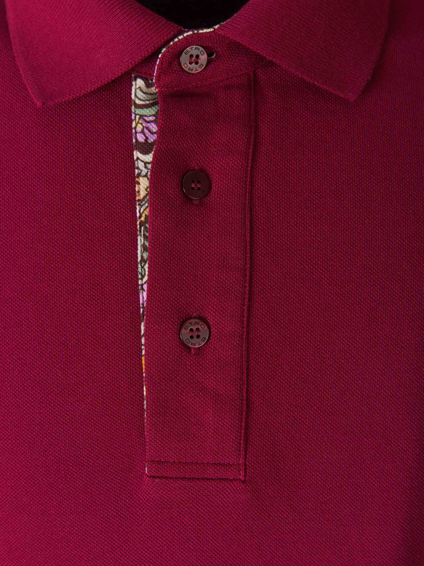 Outlet online Etro Hombre Polo Logo Bordado color Rojo Cereza sku 551-000302 01 - Foto 3