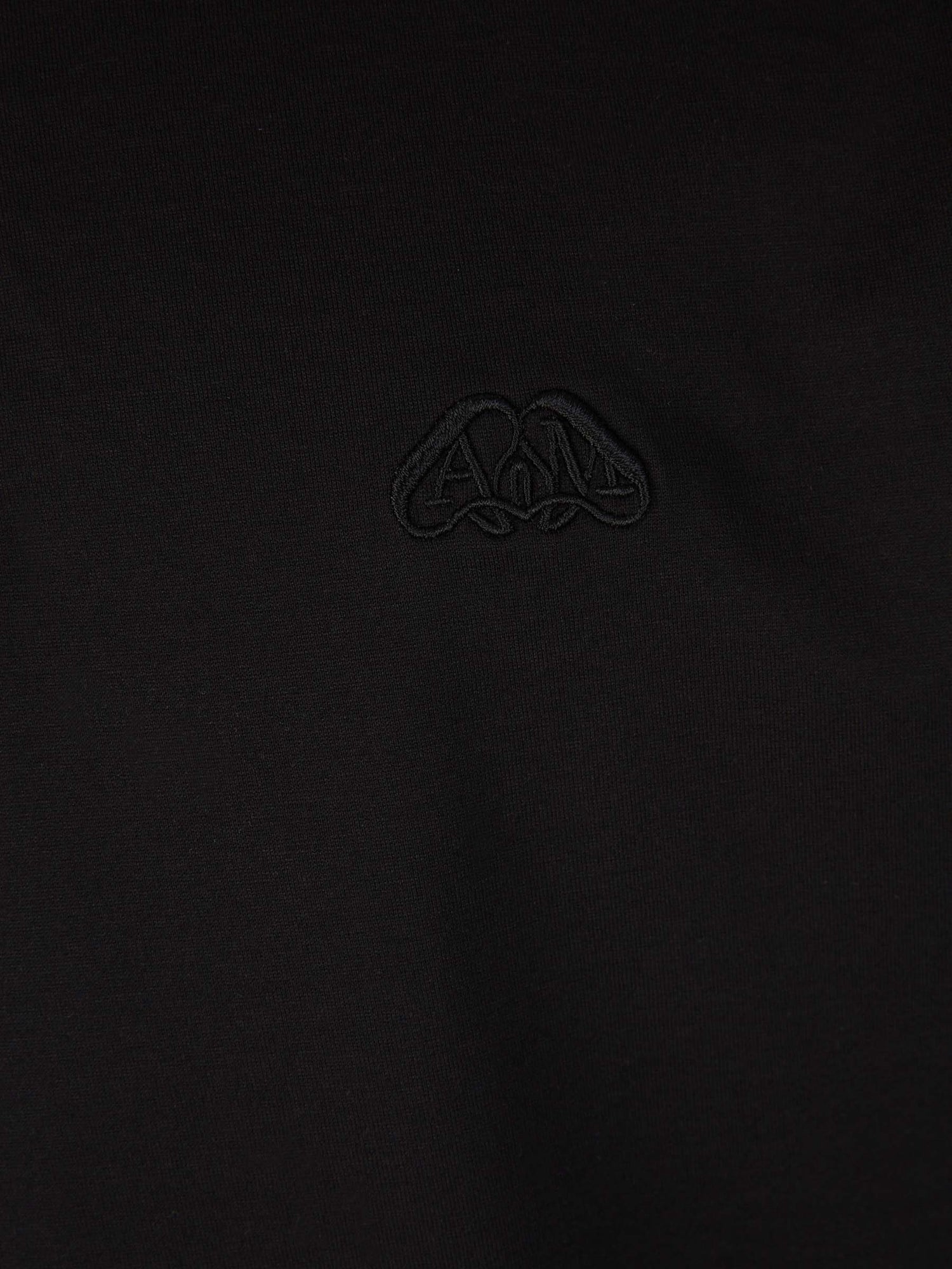 Outlet online Alexander McQueen Hombre Polo Algodón Bordado color Negro sku 552-001431 01 - Foto 4