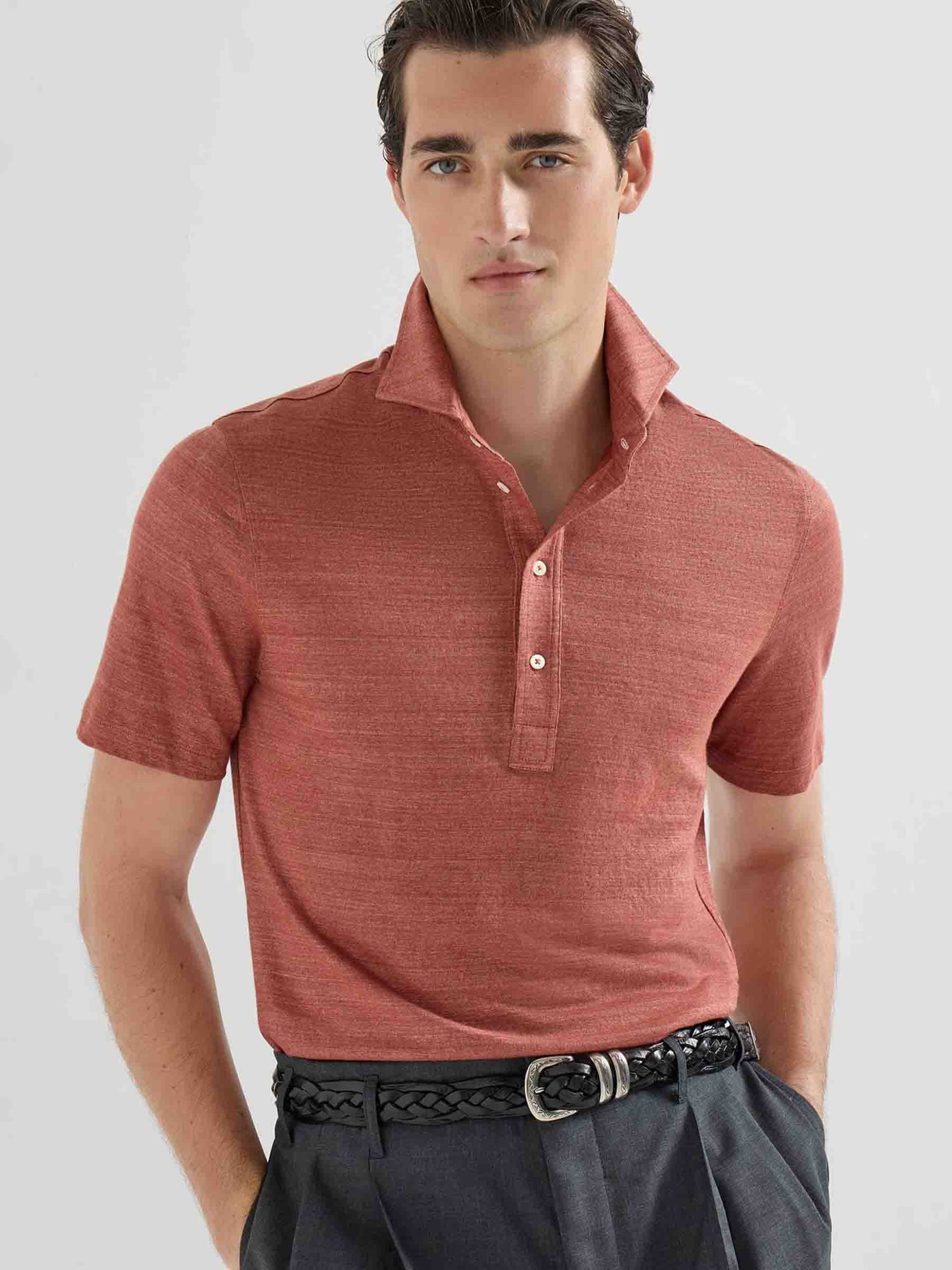 Outlet online Brunello Cucinelli Hombre Polo Punto color Terracota sku 552-001682 01 - Foto 2