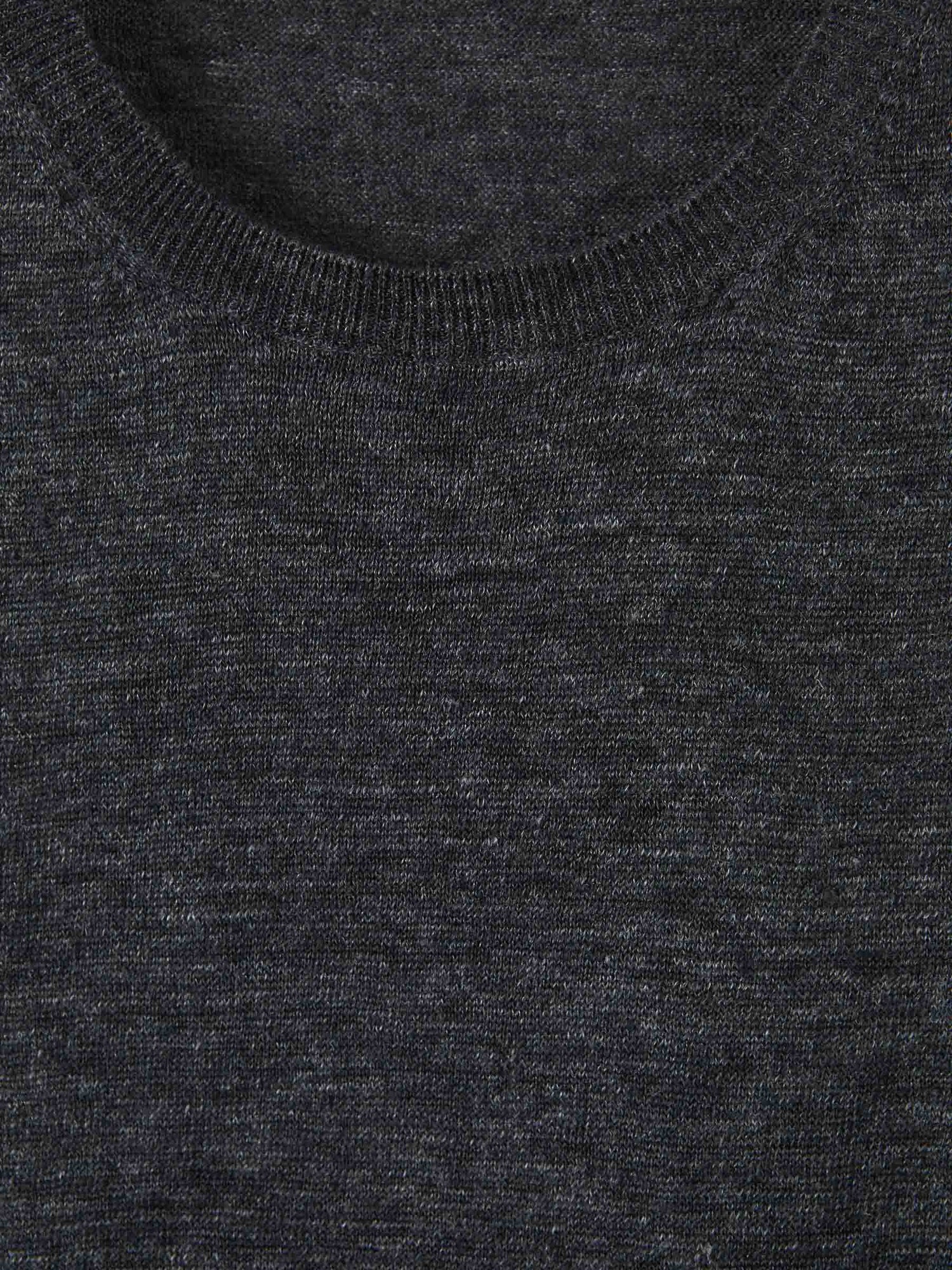 Outlet online Santa Eulalia Hombre Camiseta Punto Lino color Gris Antracita sku 553-004262 02 - Foto 3