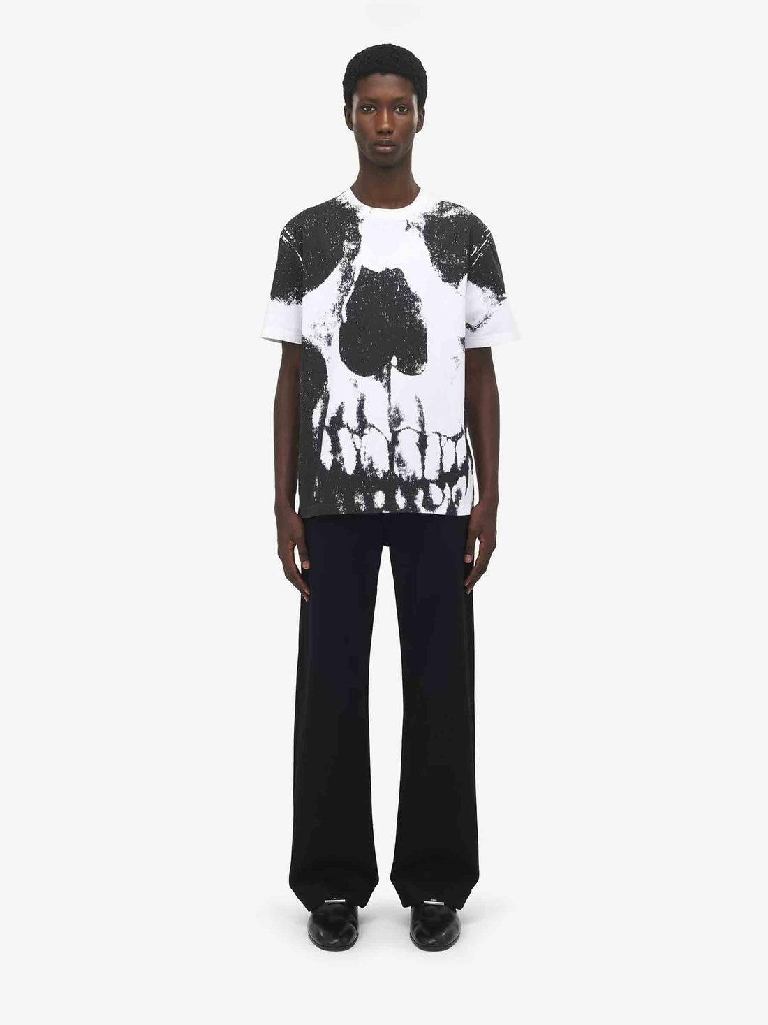Outlet online McQueen Hombre Camiseta algodón orgánico color Blanco Y Negro sku 553-004313 01 - Foto 2