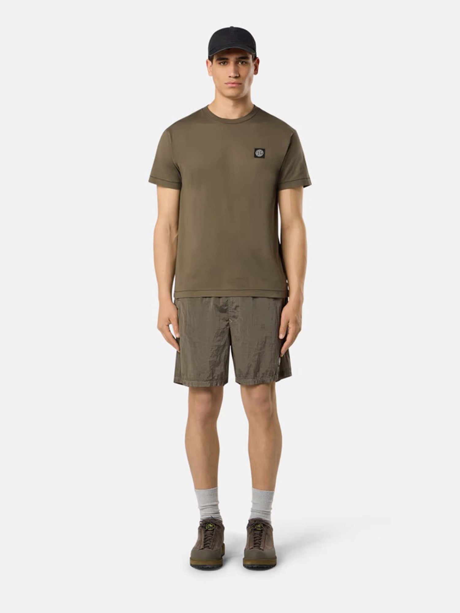 Outlet online Stone Island Hombre Camiseta Manga Corta color Verde Militar sku 553-004390 03 - Foto 2