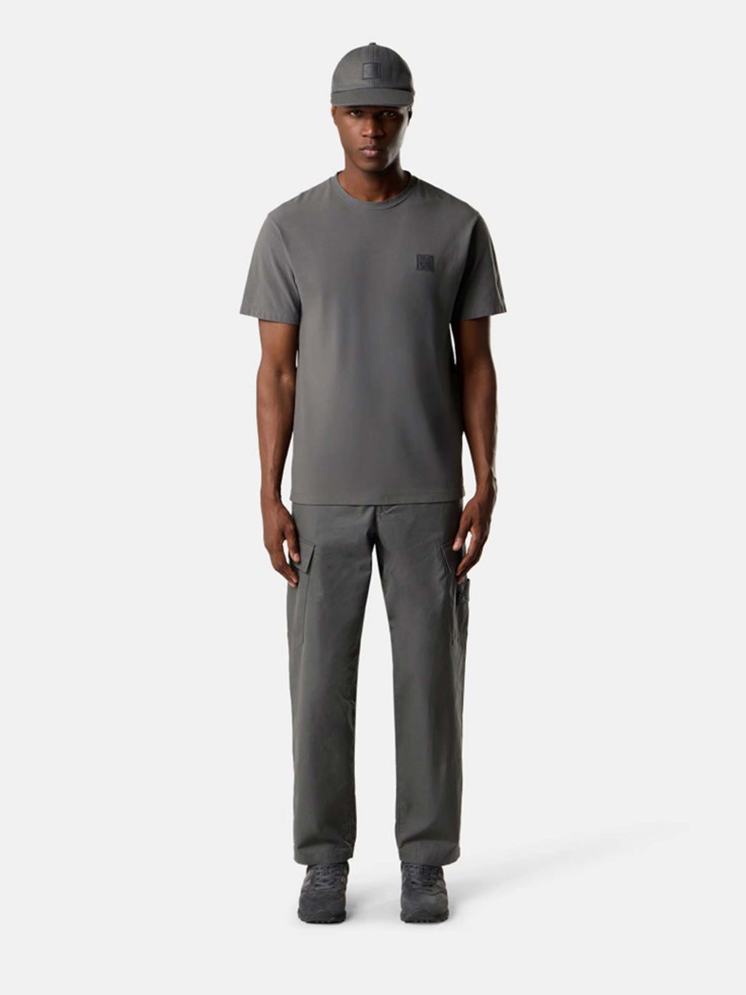 Outlet online Stone Island Hombre Camiseta Cuello Redondo color Gris Antracita sku 553-004395 01 - Foto 2