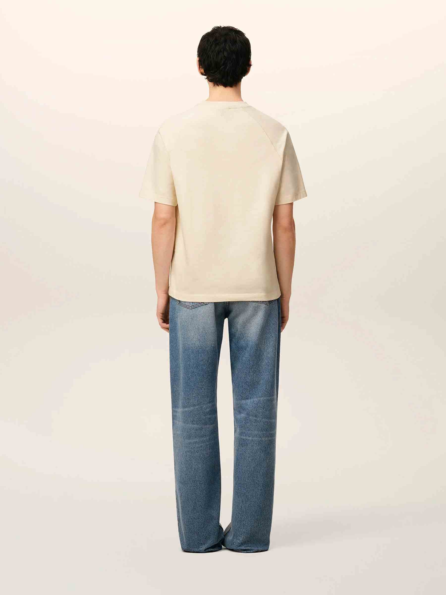 Outlet online Ami Paris Hombre Camiseta Bordado color Beige sku 553-004437 01 - Foto 3