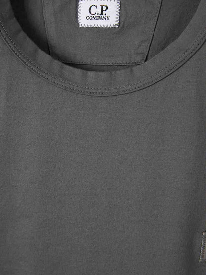 Outlet online C.P. Company Hombre Camiseta Cuello Redondo color Gris Antracita sku 553-004492 02 - Foto 3