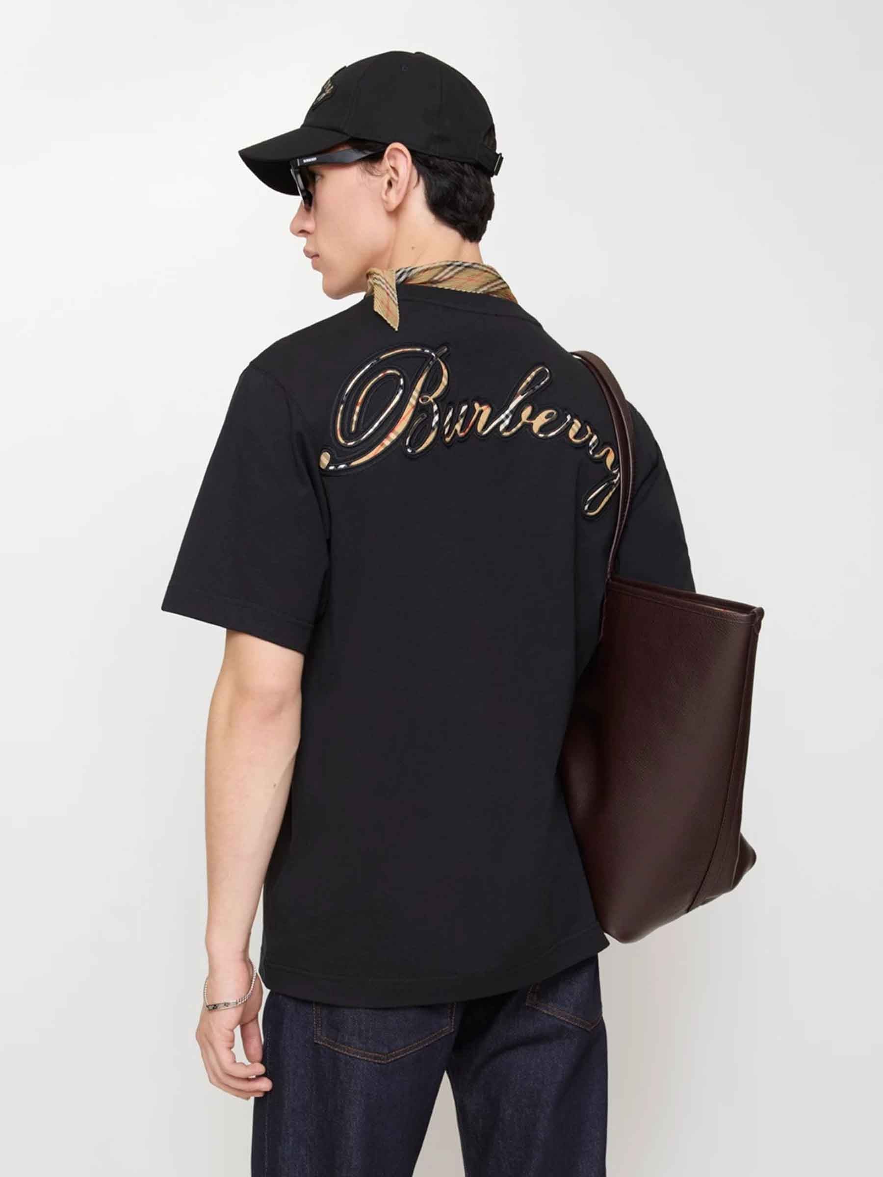 Outlet online Burberry Hombre Camiseta Cuello Redondo color Negro sku 553-004546 01 - Foto 2
