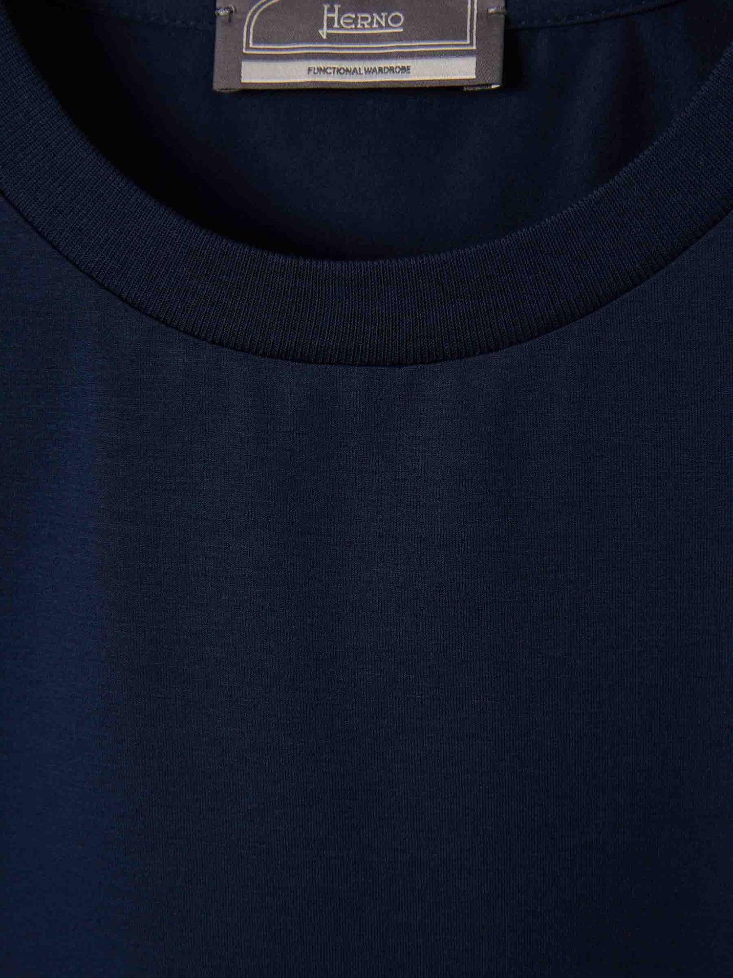 Herno Hombre Barcelona Camiseta técnica color Azul Marino sku 553-004581 02 - Foto 3