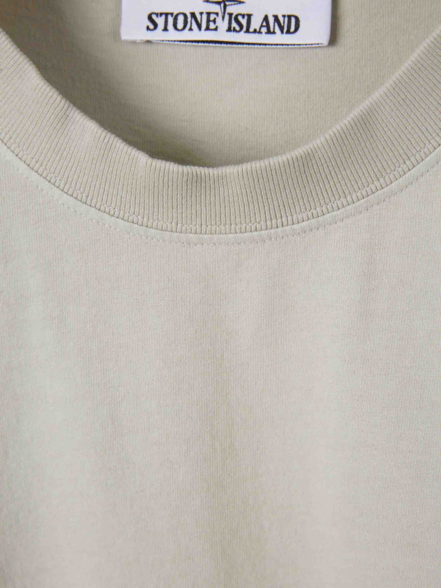 Outlet online Stone Island Hombre Camiseta Cuello Redondo color Gris Claro sku 553-004603 02 - Foto 3