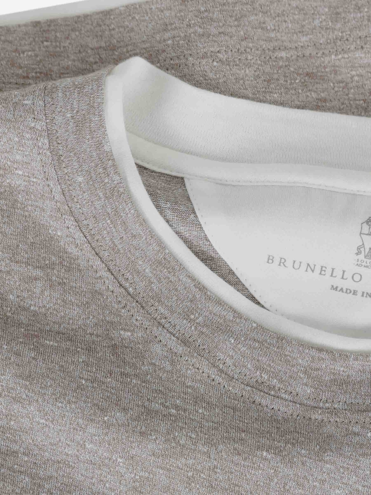 Brunello Cucinelli Hombre Barcelona Camiseta Cuello Redondo color Taupe sku 553-004661 02 - Foto 3