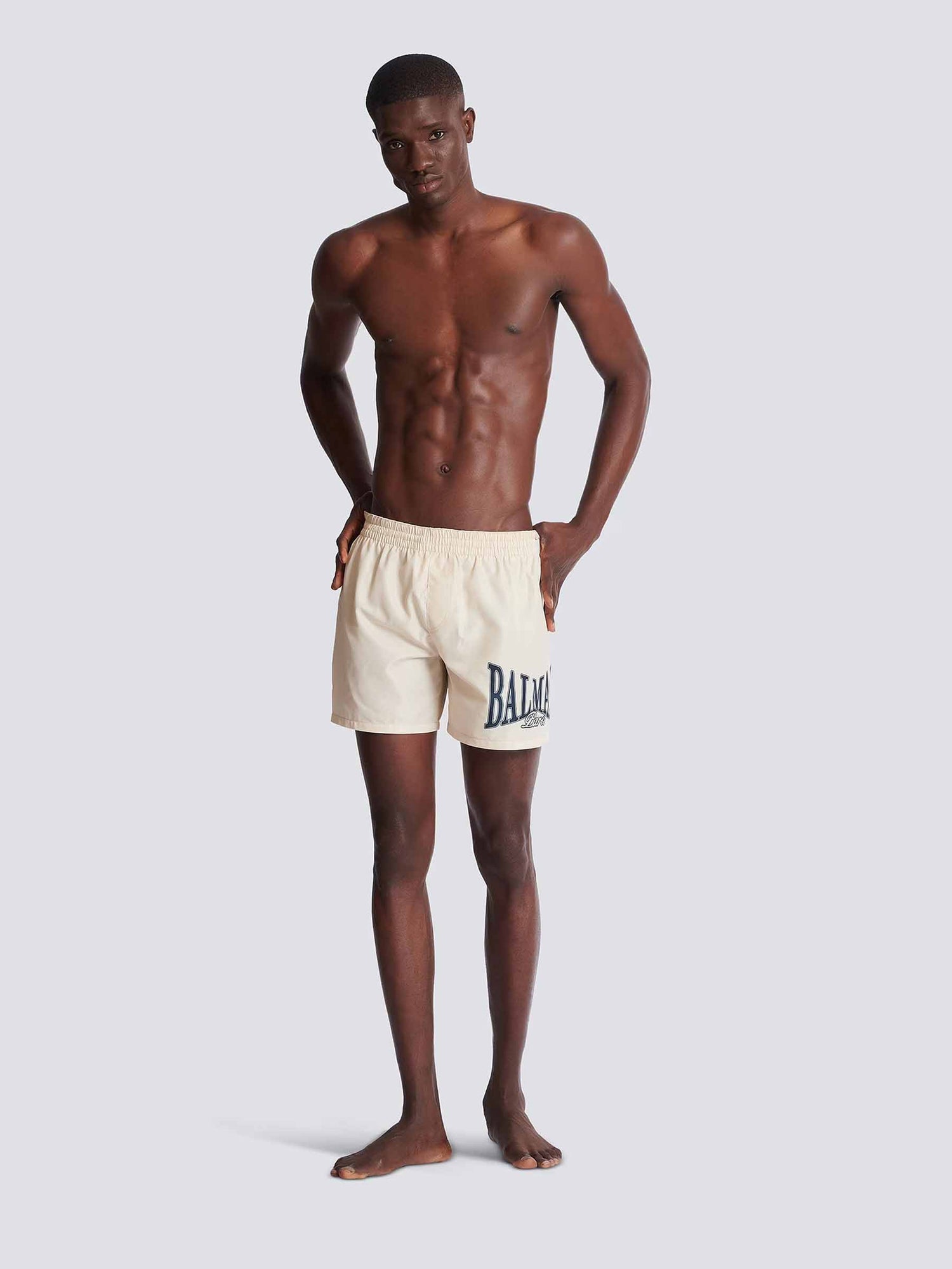 Outlet online Balmain Hombre Bañador Estampado color Crema sku 561-001421 01 - Foto 2