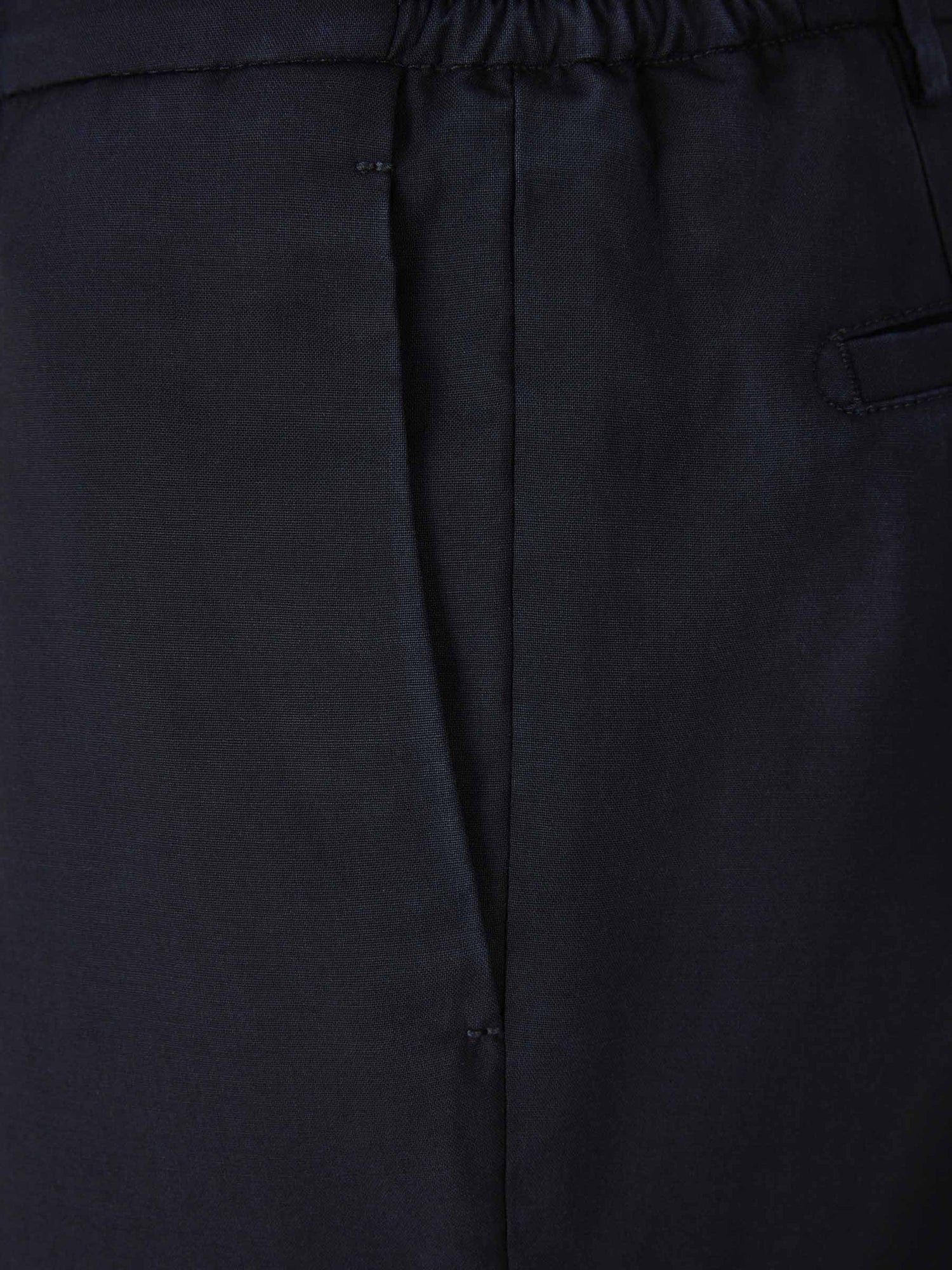 Outlet online Berwich Hombre Pantalones RetroLong Lana color Azul Marino sku 521-003037 01 - Foto 3
