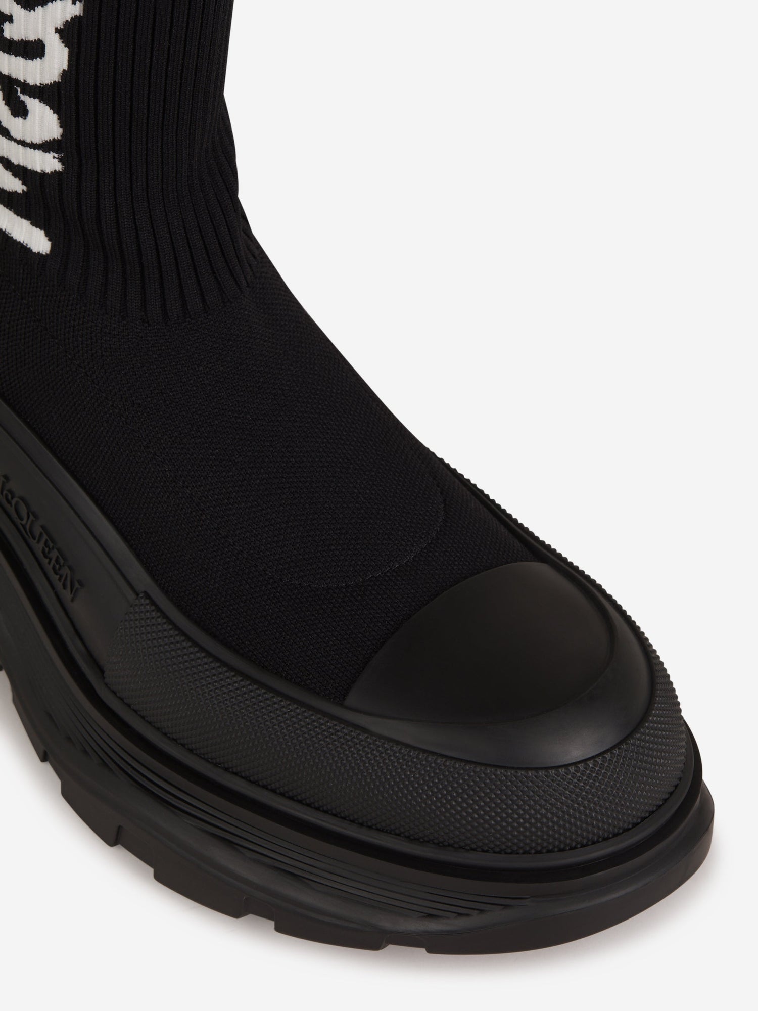 Outlet online McQueen Hombre Botas Graffiti Knit Tread color Negro sku 611-003948 01 - Foto 5