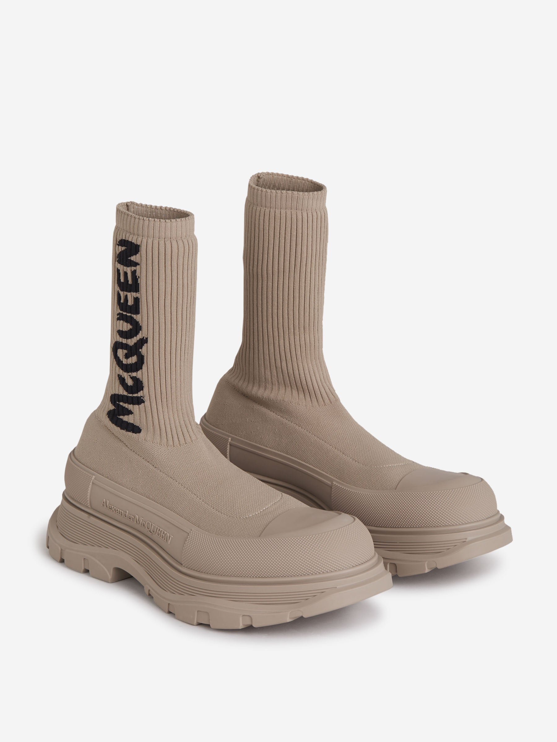 Outlet online McQueen Hombre Botas Graffiti Knit Tread color Negro sku 611-003948 01 - Foto 9