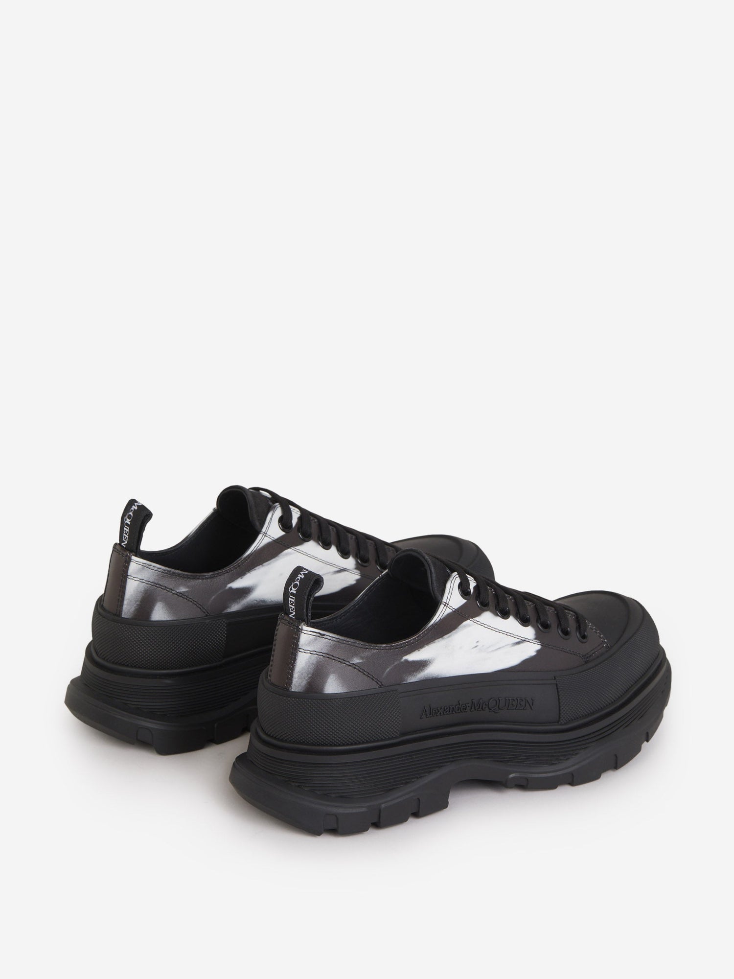 Outlet online McQueen Hombre Sneakers Tread Slick Lace Up color Negro sku 611-004200 01 - Foto 4