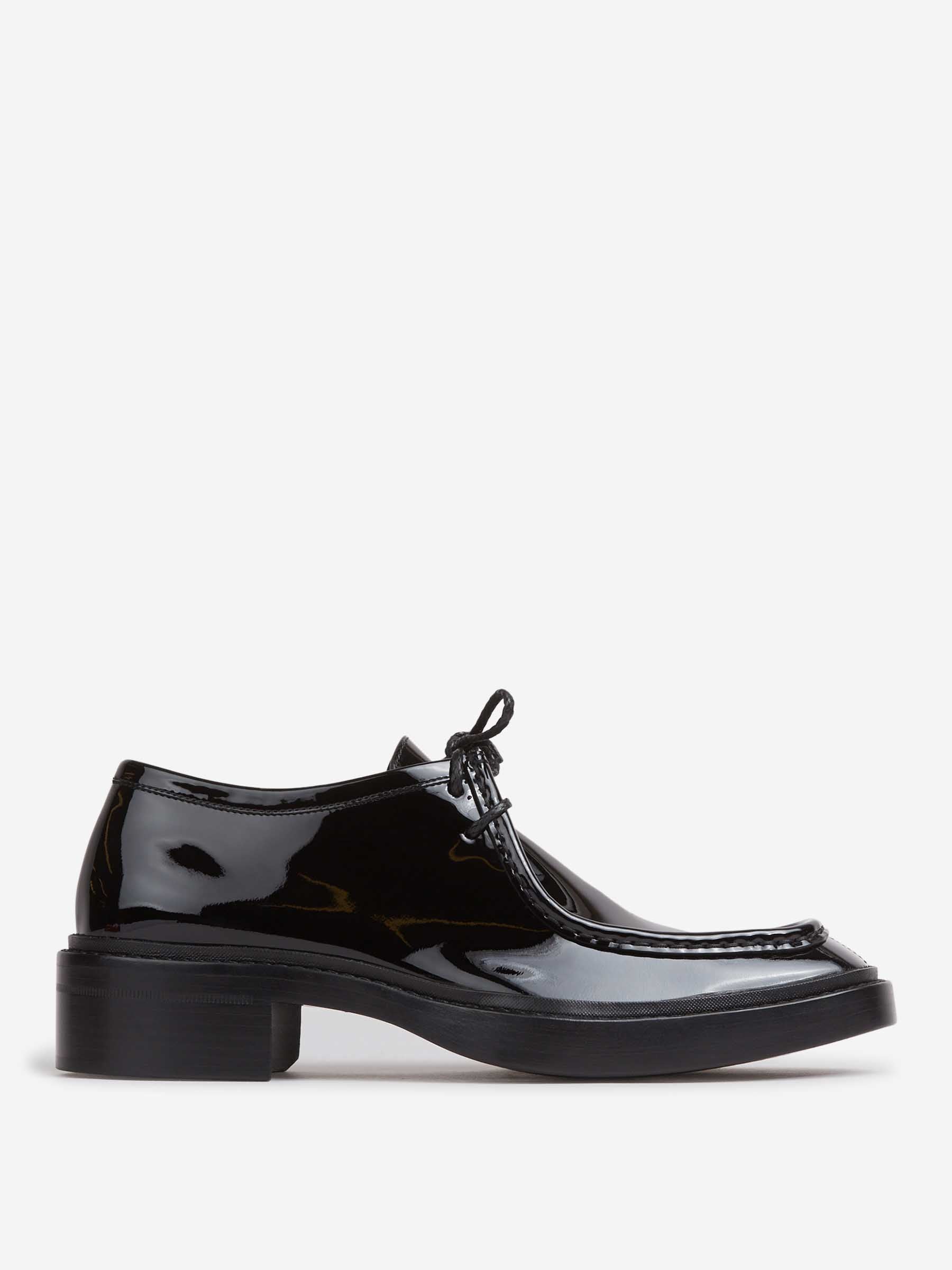 Outlet online Saint Laurent Hombre Zapatos Mezzo  Vitello Vernice Cristal color Negro sku 611-004649 01 - Foto 1